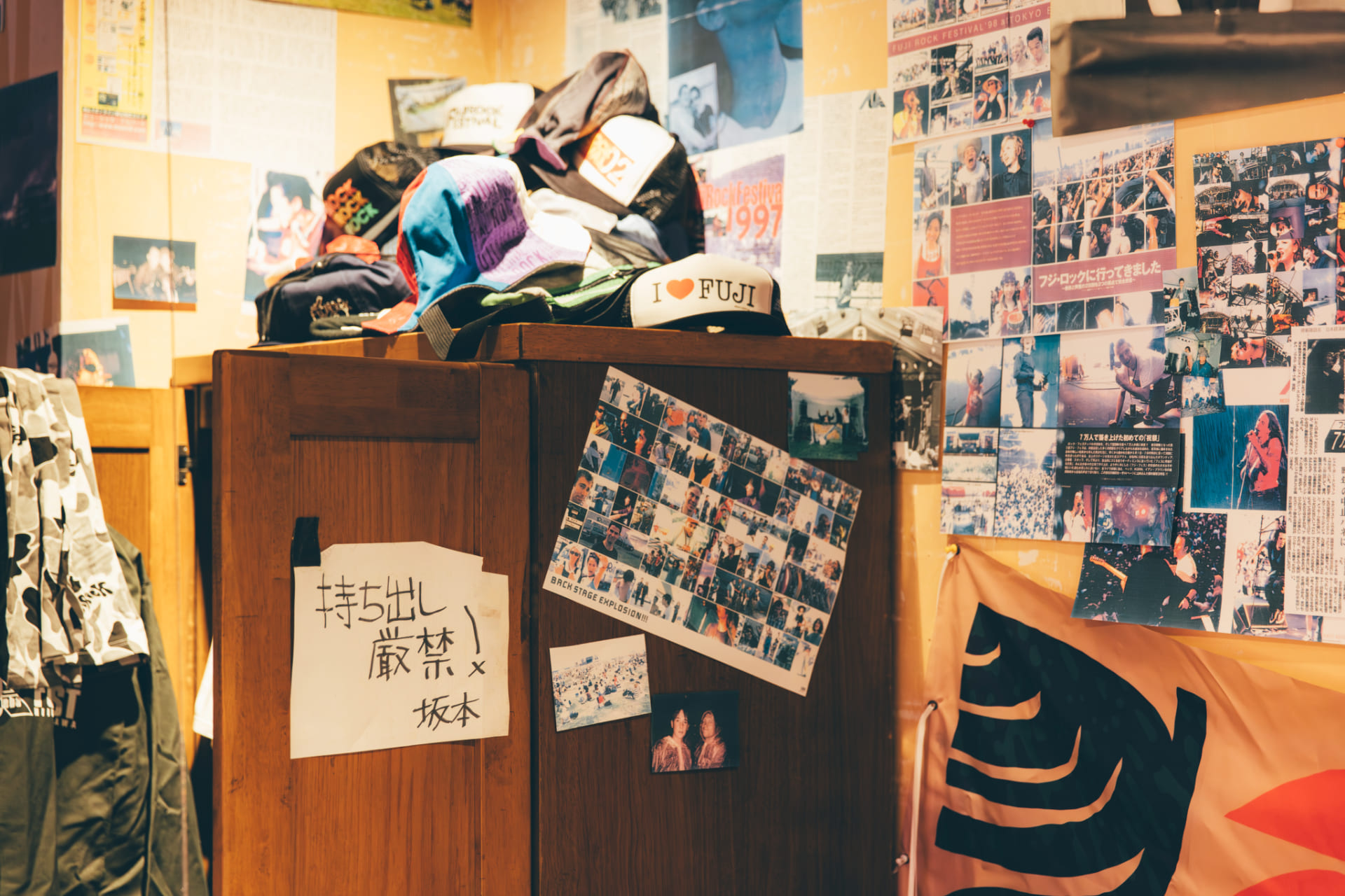既視感と共感を呼び起こす、 GAN-BAN25周年のフジロック展レポート Q9A5254