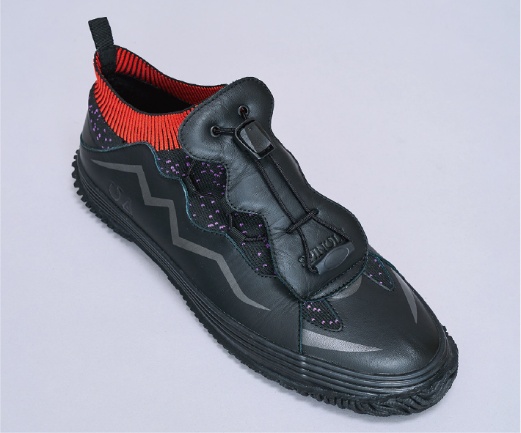 広島県府中市のスニーカーメーカー〈SPINGLE〉が『攻殻機動隊SAC_2045』とのコラボレーションを発表 sub2-22