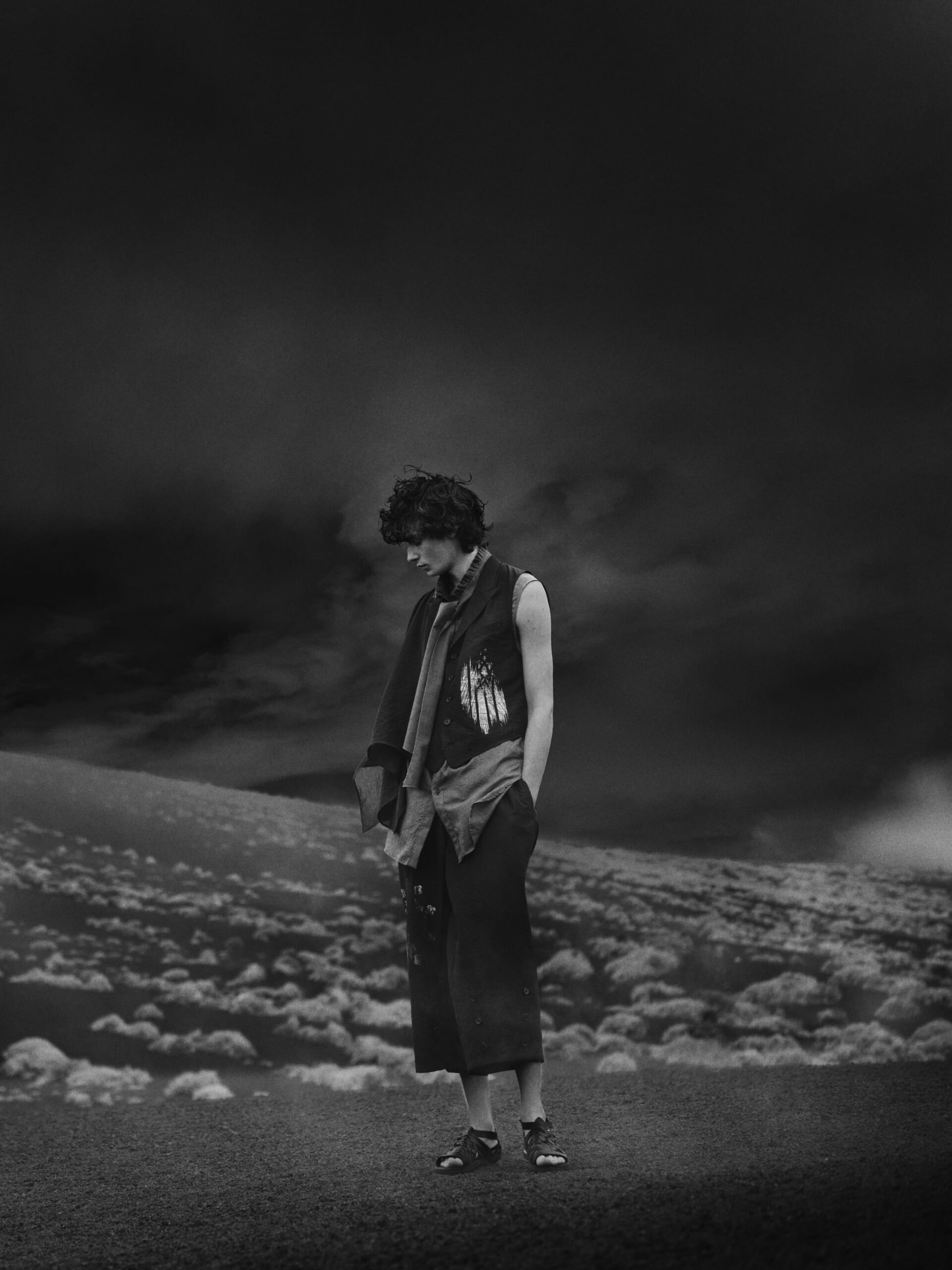 〈Yohji Yamamoto POUR HOMME〉が2026年春夏コレクションを発売 sub4-18-1920x2560