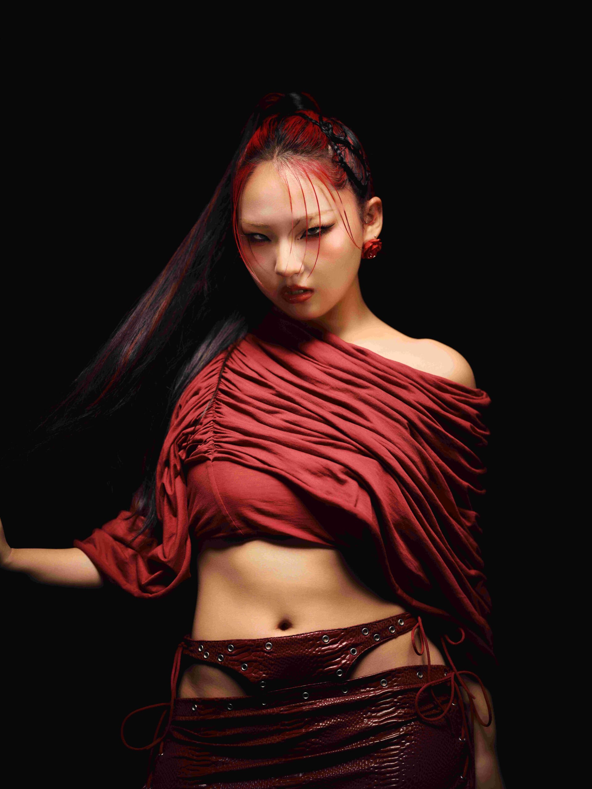 472093 sub3 | PHOTO GALLERY：HANAの待望の1stアルバム『HANA』の