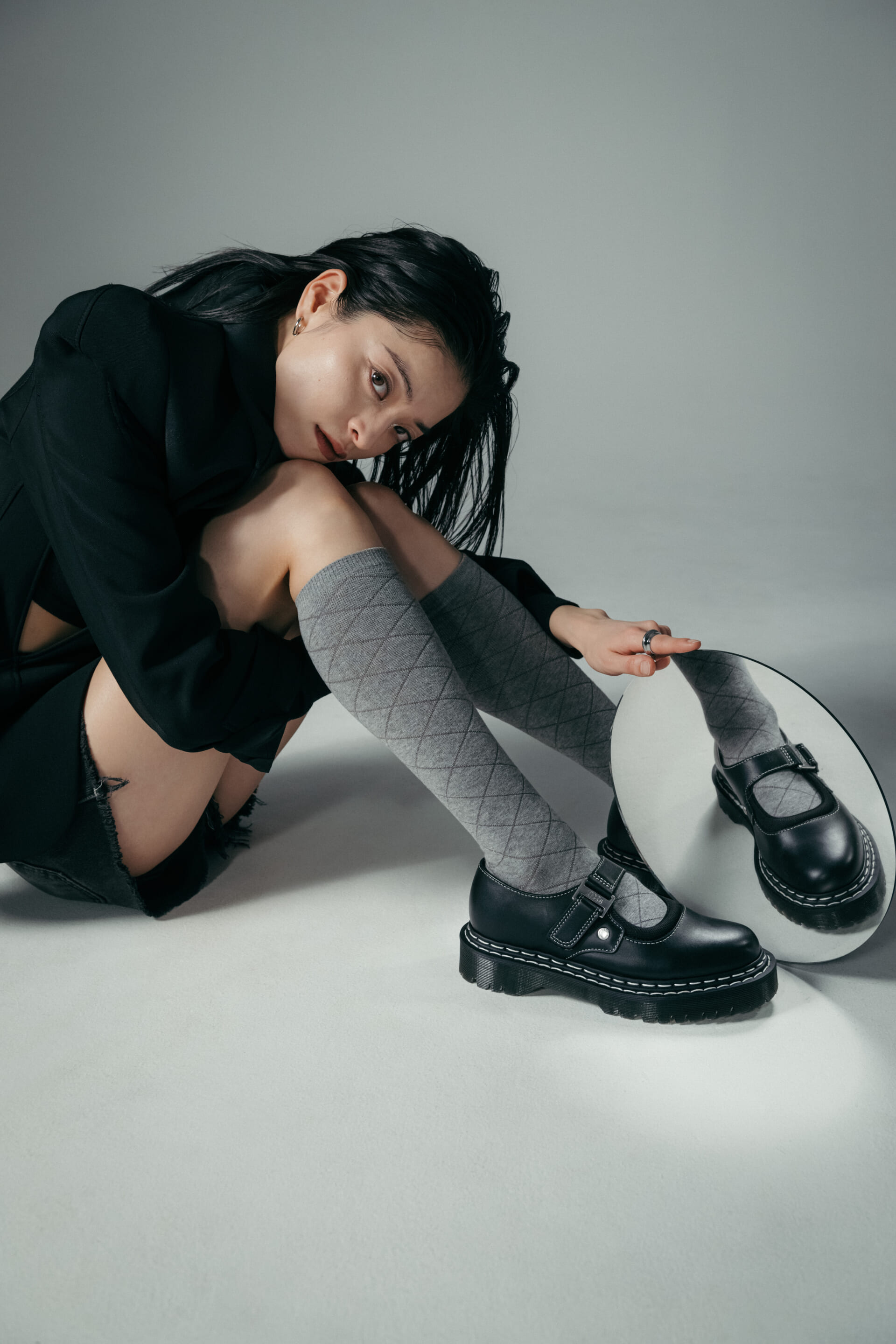 〈Dr. Martens〉2026年春夏コレクションのビジュアルに村上虹郎が登場 sub3-16-1920x2880