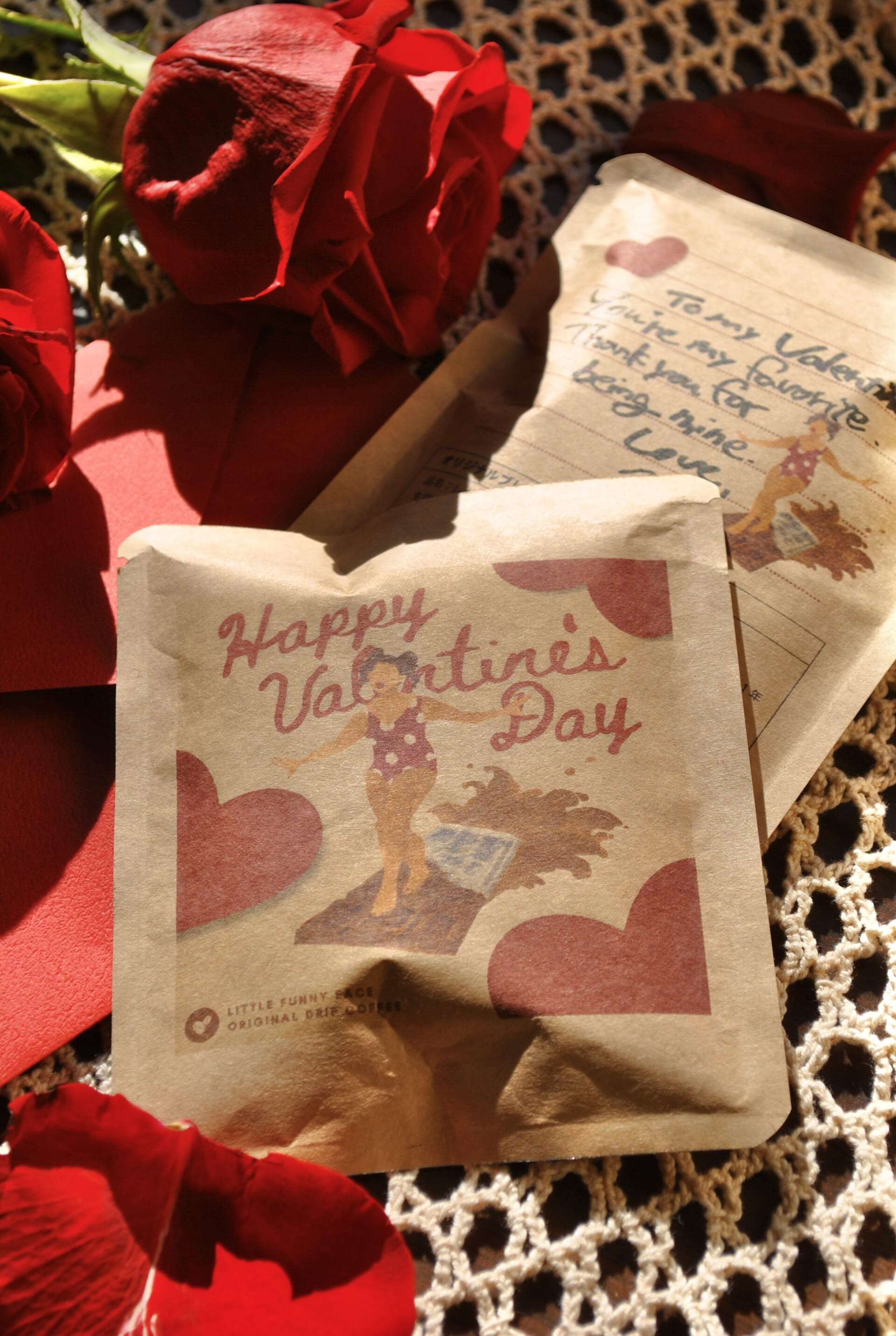 NARIによる雑貨ブランド〈LITTLE FUNNY FACE〉がバレンタインをテーマにしたポップアップを開催 fbc411362c9515e531257ba3bee20ccf-1920x2860