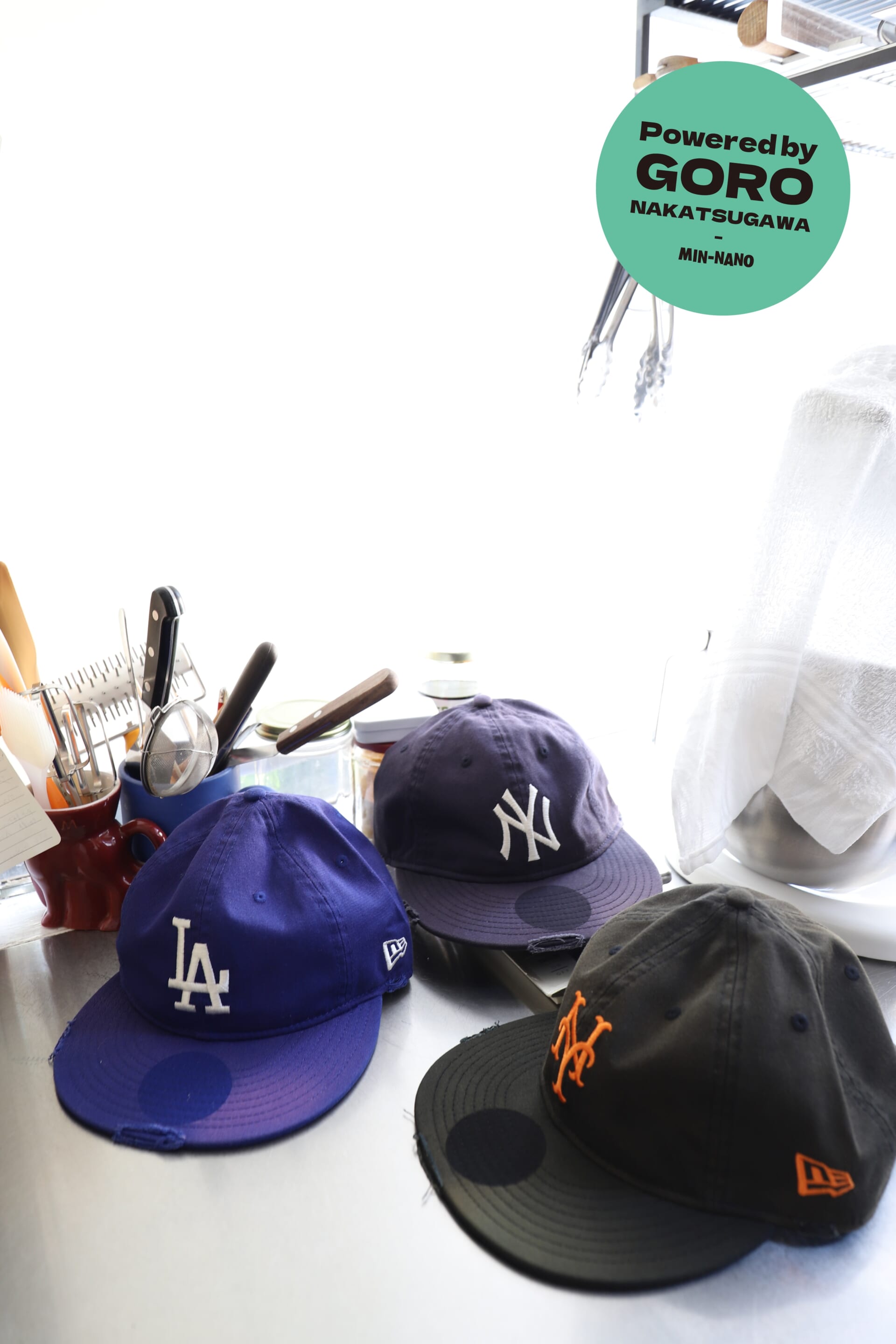 〈NEW ERA®︎〉がMIN-NANOのオーナー 中津川吾郎によるPowered by GOROの2026年春夏コレクションを発売 sub3-2-1920x2880