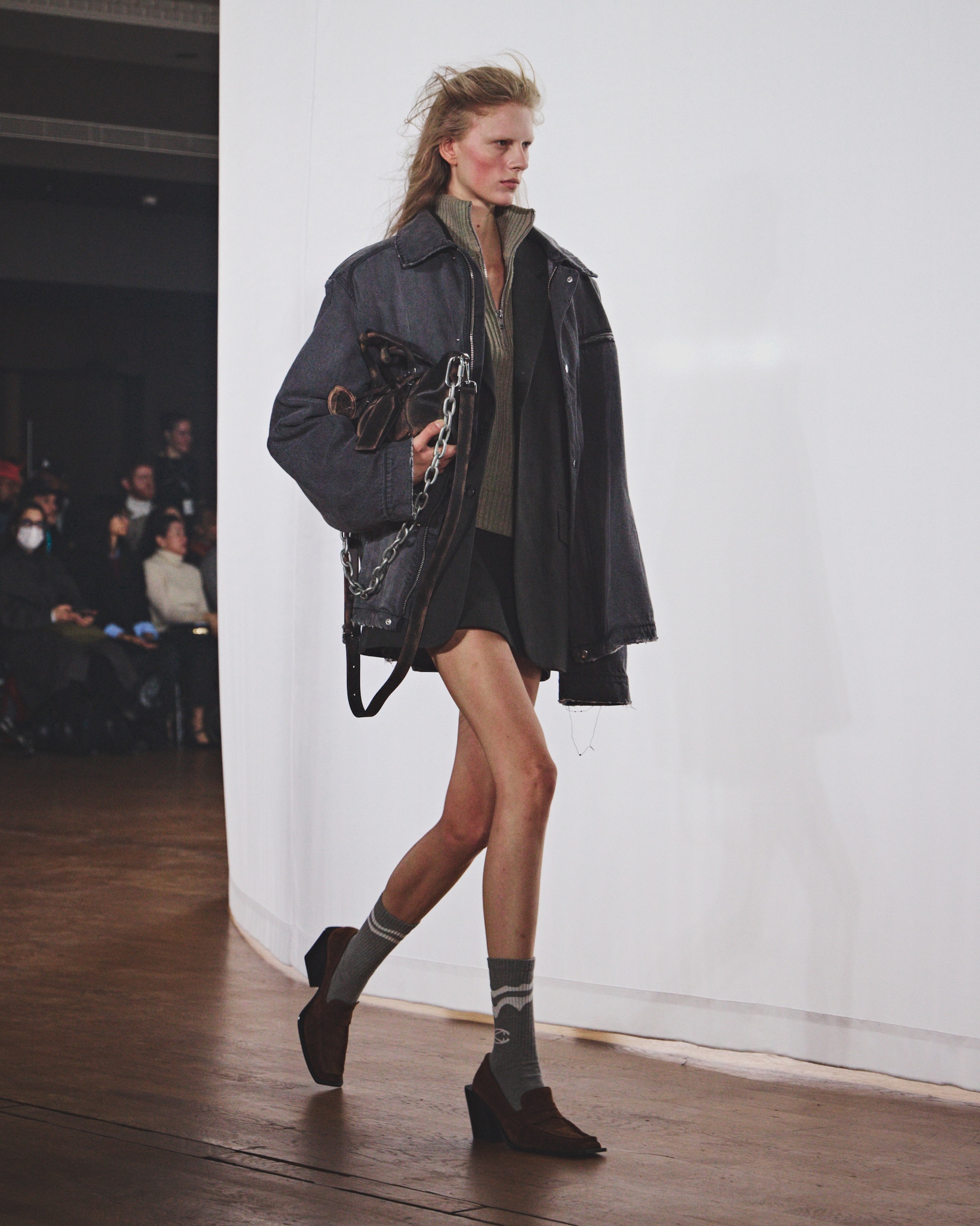 〈CAMPERLAB〉が2026年秋冬コレクションを発表 sub4-5