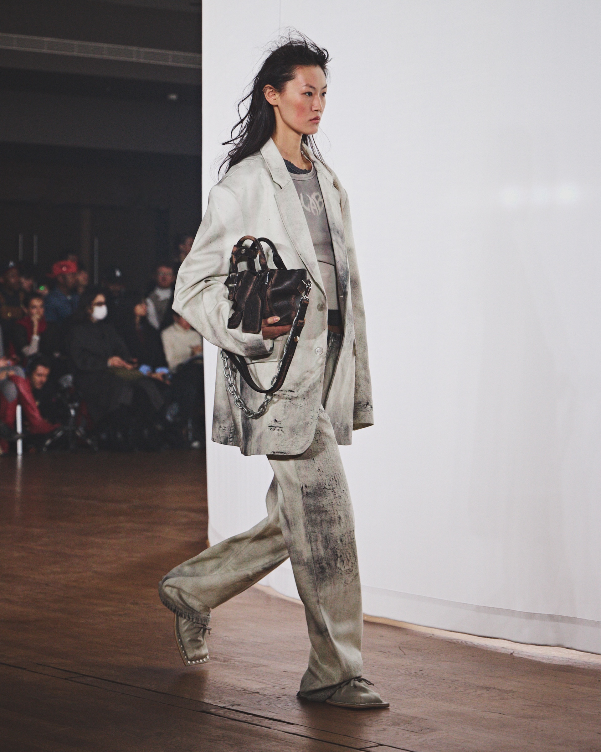 〈CAMPERLAB〉が2026年秋冬コレクションを発表 sub7-3