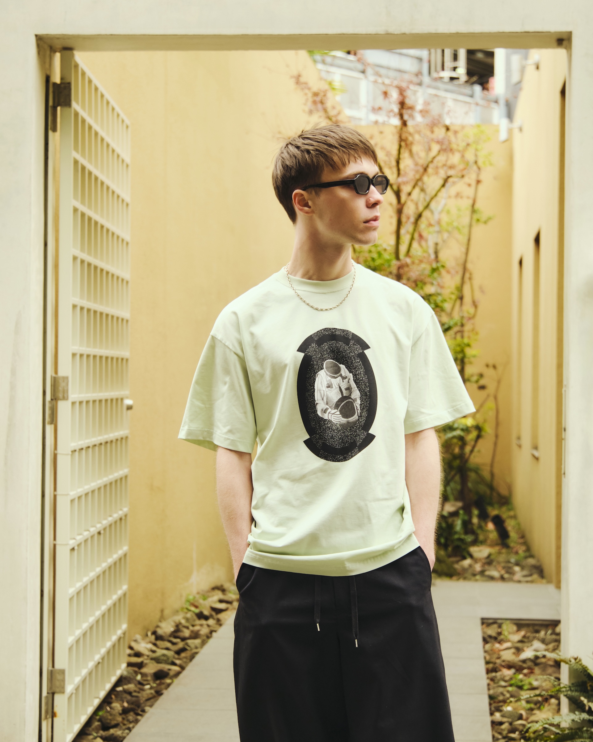 ＜Rainbow Disco Club＞が〈TRIBE WEAR〉やHAAiとのコラボを含むマーチャンダイズコレクションを発売 DSF1073