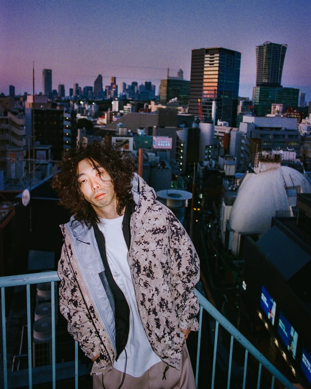 〈WACKO MARIA〉が写真家・小浪次郎による2026年春夏コレクションのビジュアルを公開 wacko-maria-2026-spring-summer-15-1