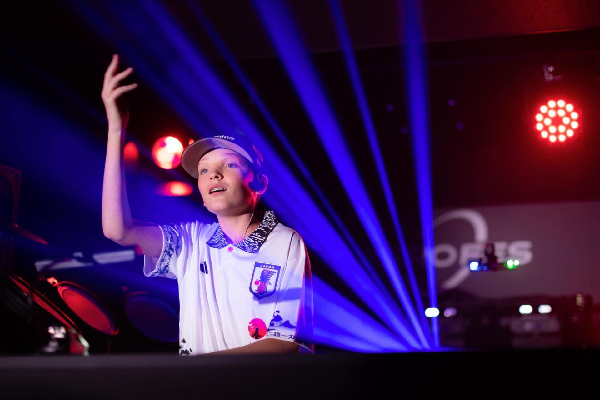 東京から、僕らの未来を塗り替える。10代のフェス『ZERO FES 2026』プロデューサー・天野凱斗インタビュー ZERO-FES_-ARTISTS-6893-1920x1280 東京から、僕らの未来を塗り替える。10代のフェス『ZERO FES 2026』プロデューサー・天野凱斗インタビュー ZERO-FES_-ARTISTS-6893-1920x1280