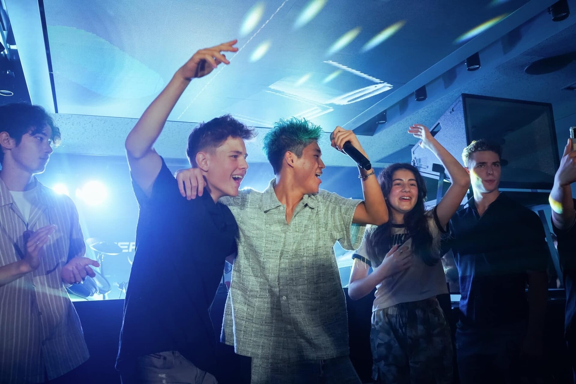 東京から、僕らの未来を塗り替える。10代のフェス『ZERO FES 2026』プロデューサー・天野凱斗インタビュー DSC07821-1920x1280 東京から、僕らの未来を塗り替える。10代のフェス『ZERO FES 2026』プロデューサー・天野凱斗インタビュー DSC07821-1920x1280