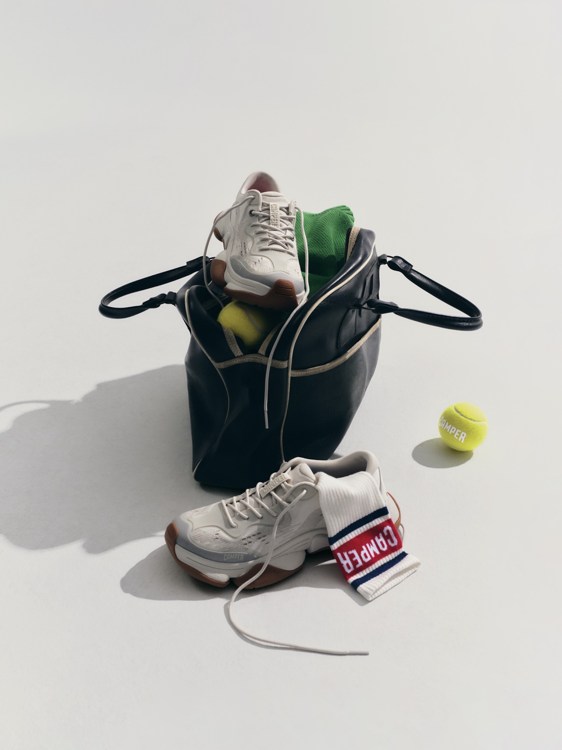 〈CAMPER〉がテニスカルチャーに着想を得た2026年春夏コレクションを発表 sub15-2 〈CAMPER〉がテニスカルチャーに着想を得た2026年春夏コレクションを発表 sub15-2