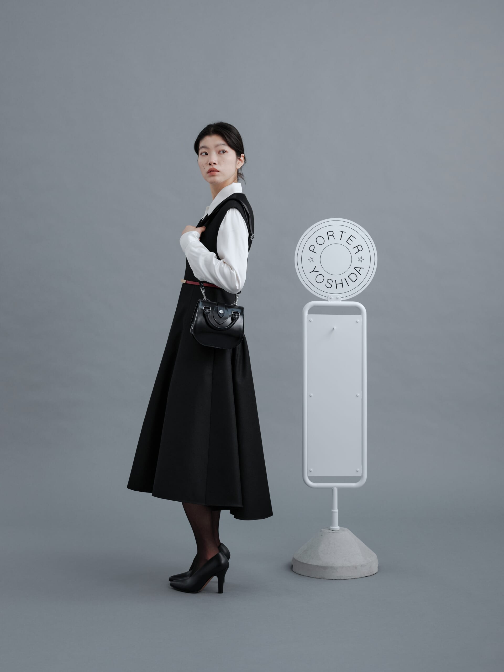 〈PORTER〉が“バスガール”をテーマにした新作バッグシリーズ “BUS GIRL”を発売 sub13-4-1920x2560 〈PORTER〉が“バスガール”をテーマにした新作バッグシリーズ “BUS GIRL”を発売 sub13-4-1920x2560