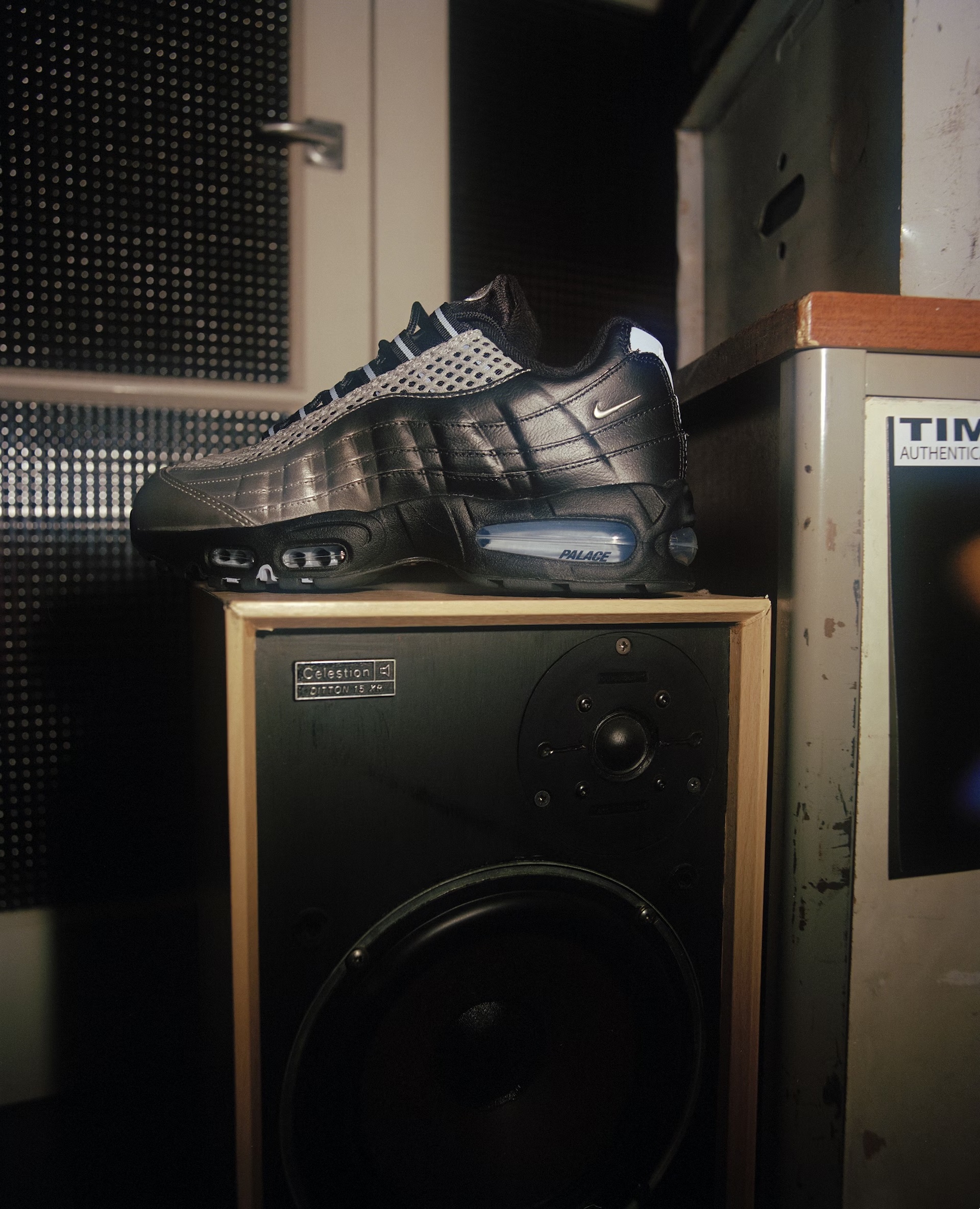 〈PALACE SKATEBOARD〉と〈Nike〉による最新コラボAir Max 95が発売 1775212785-palaceam9508lores 〈PALACE SKATEBOARD〉と〈Nike〉による最新コラボAir Max 95が発売 1775212785-palaceam9508lores