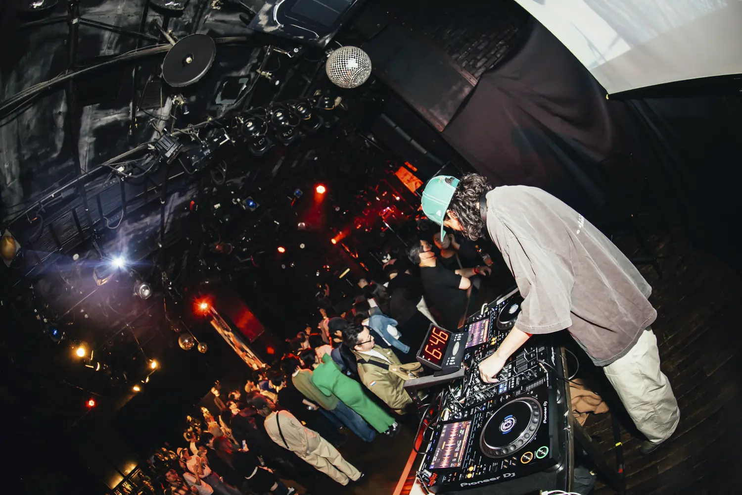 REPORT：FUJI ROCK NIGHTS<br>渋谷から苗場へ繫ぐ熱狂 12__M1A0152