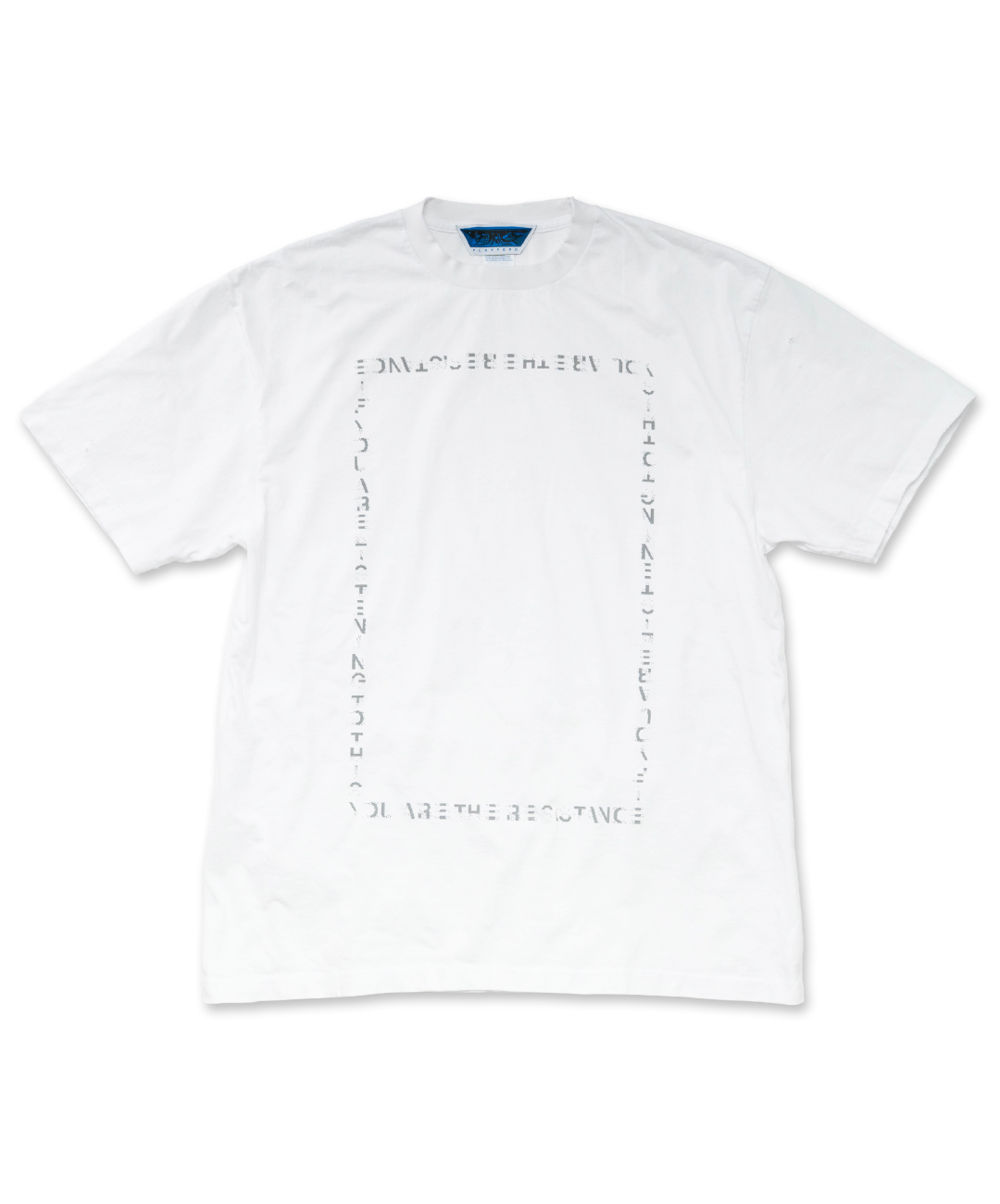 PLAYFORD CAPITALがアーティスト 小町渉によるユニークピースと新作グラフィックシリーズをリリース PFC-2026SS-REFLECTIVE-NOIZE-BOX-TEE-WHITE-FRONT