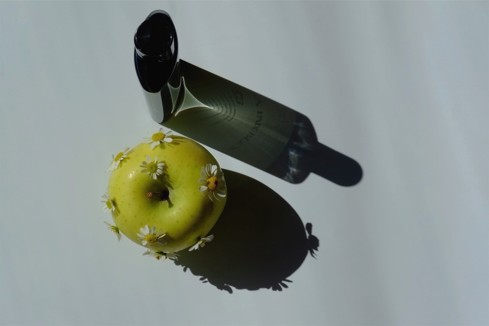 新たなヘア&ボディオイルブランド〈La paix blossoms〉がローンチ image02