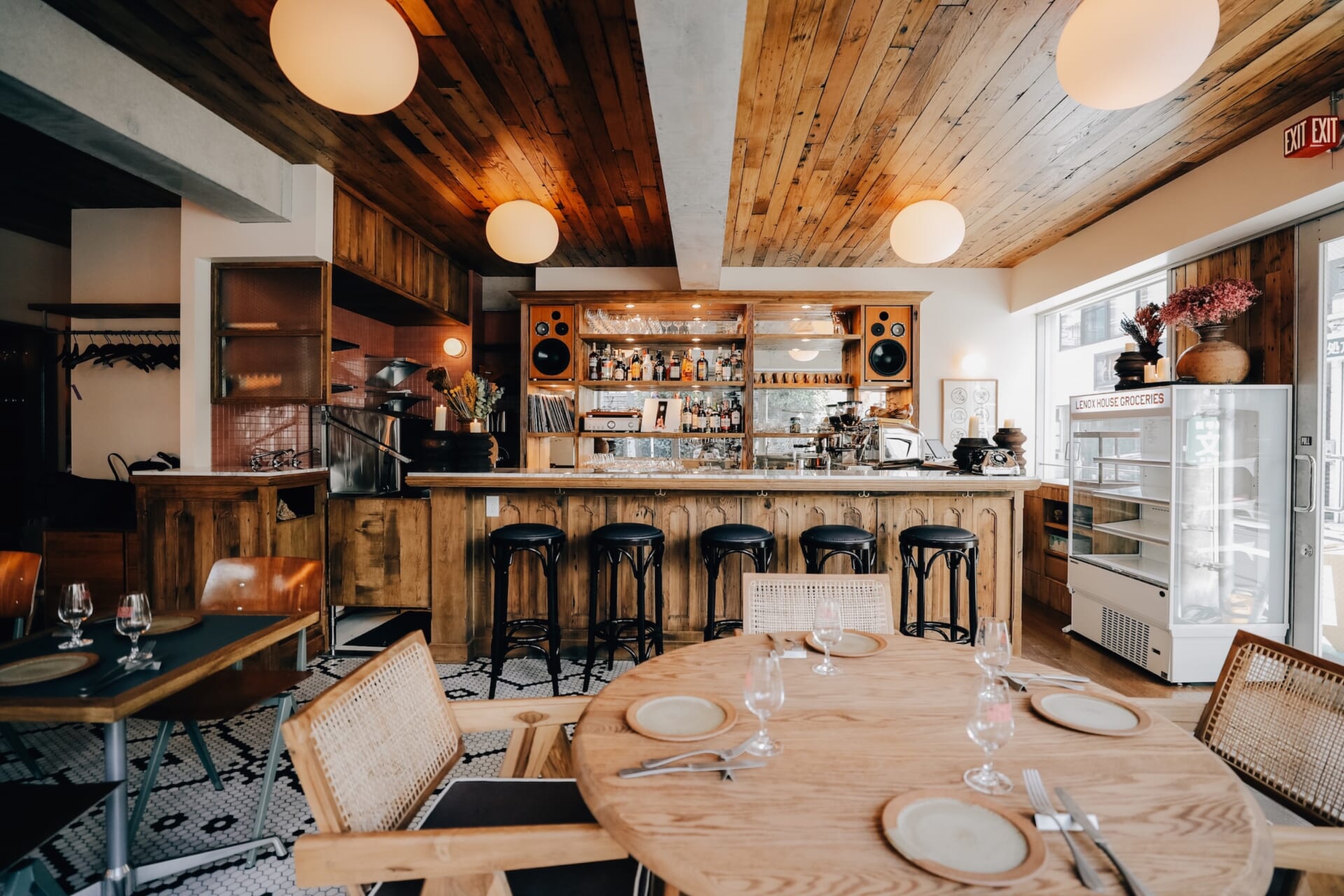 THE GREAT BURGERなどを手掛けるシェフ 車田篤が新たにカジュアルイタリアン LENOX HOUSEを参宮橋にオープン LENOX-HOUSE_INTERIOR_2-1920x1280 THE GREAT BURGERなどを手掛けるシェフ 車田篤が新たにカジュアルイタリアン LENOX HOUSEを参宮橋にオープン LENOX-HOUSE_INTERIOR_2-1920x1280