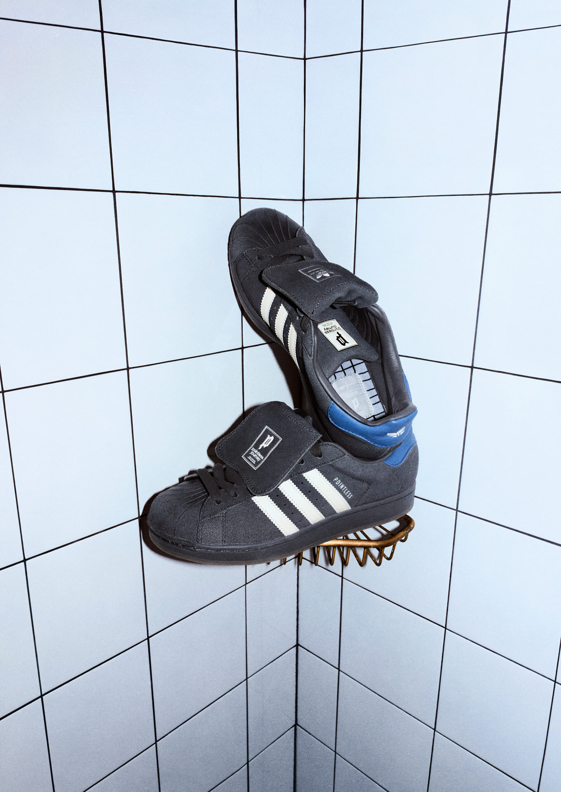 〈adidas Originals〉x〈atmos〉x 常田大希によるトリプルコラボ第2弾 SUPERSTARが発売 sub1-9-1920x2707 〈adidas Originals〉x〈atmos〉x 常田大希によるトリプルコラボ第2弾 SUPERSTARが発売 sub1-9-1920x2707