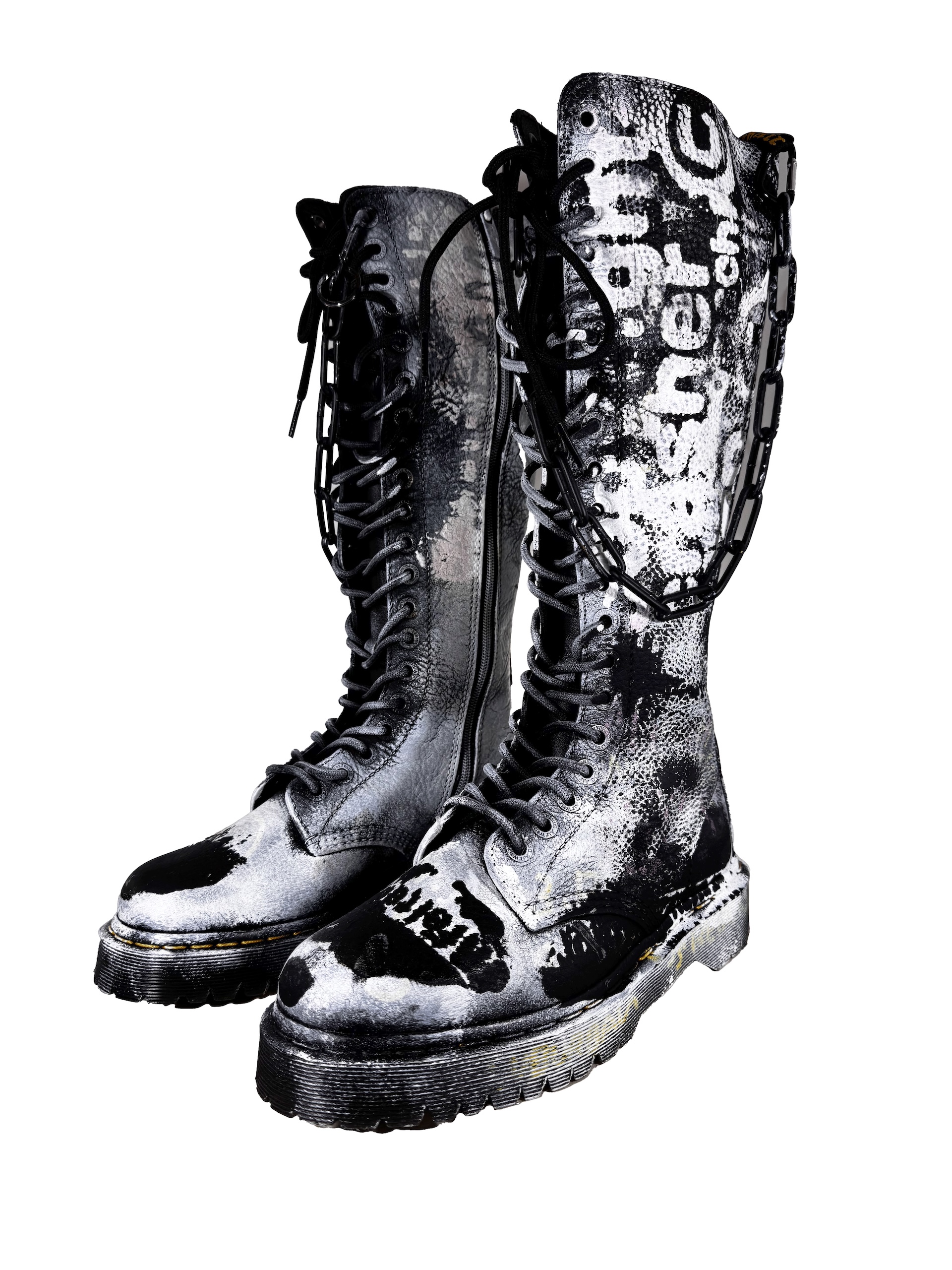 アーティスト Wataru Komachiによる個展＜SWEET DREAMS＞がDr. Martens SHOWROOM TYOにて開催 Wataru-Komachi-20-eye-2