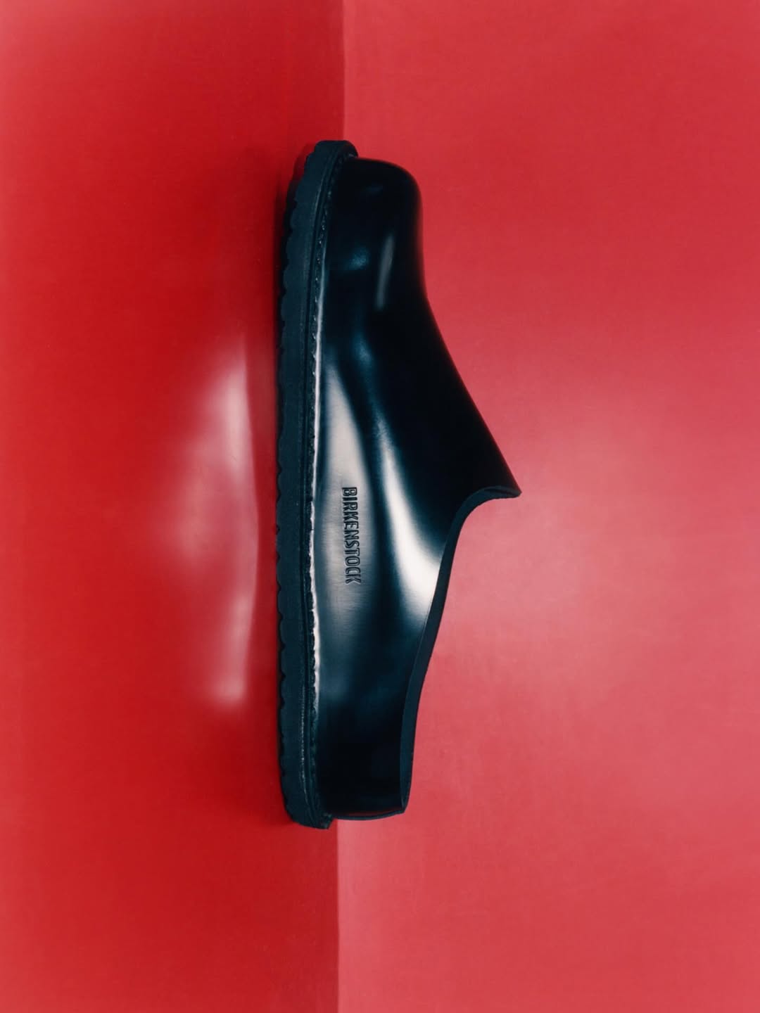 〈BIRKENSTOCK〉とオーストラリア発の〈Song for the Mute〉によるコラボフットウェアが発売 birkenstock-song-for-the-mute10