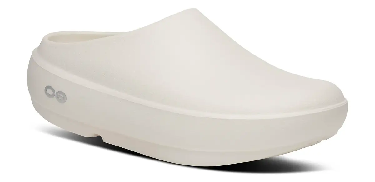 OOFOS<sup><small>®</small></sup>がポップアップ開催。<br>長場雄によるビジュアルも登場 1700BLACK_shot2-1