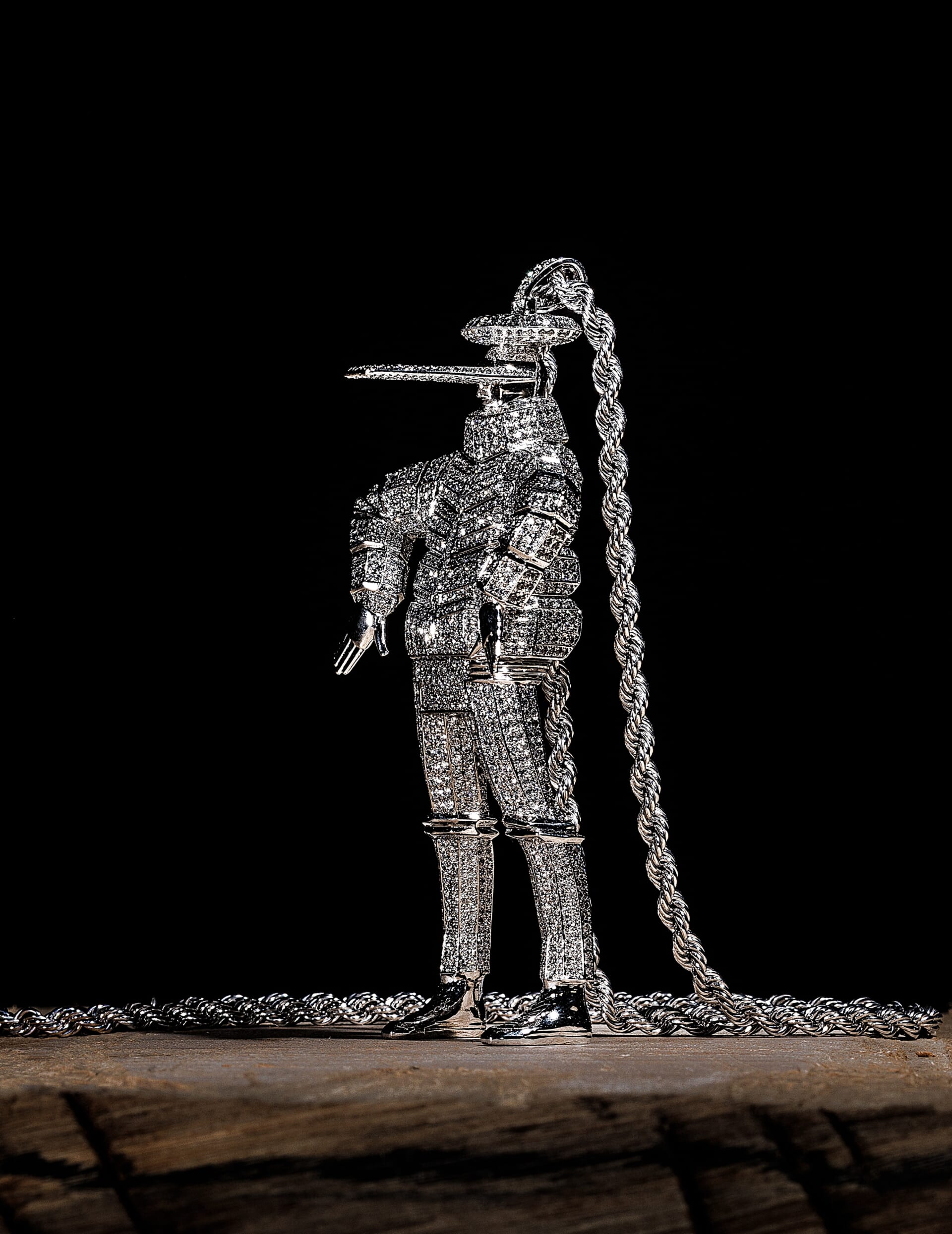 彫刻家 小畑多丘と日本のハイエンドジュエラー〈COREJEWELS〉による“身につける彫刻”が発売 512e786c617af98df2a44aafdd8d7f7d-1920x2490