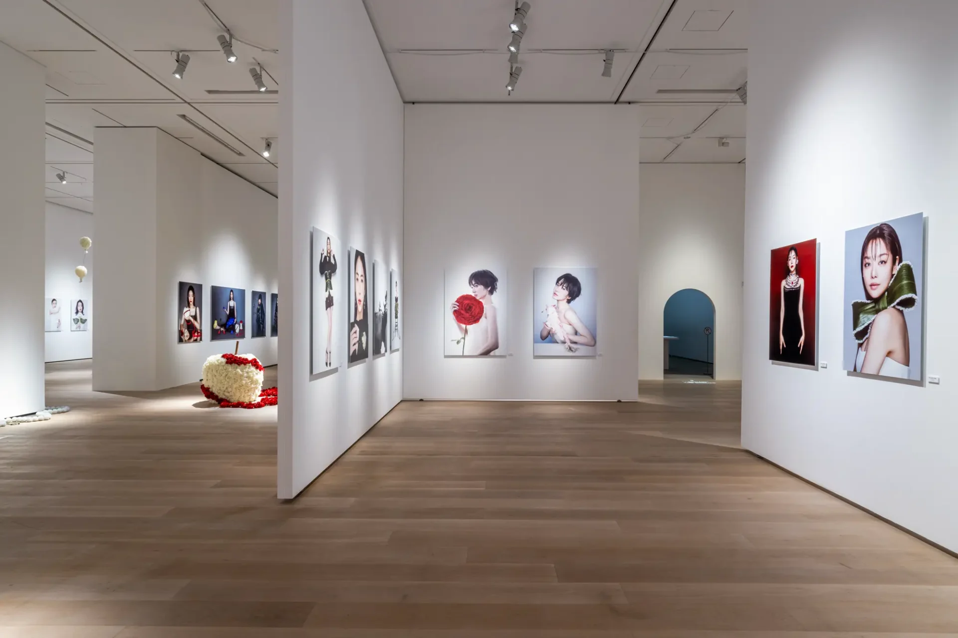 キム・ヨンジュンと吉田ユニによる写真展「Face to face」 03_DSCF7945-Edit-1920x1280