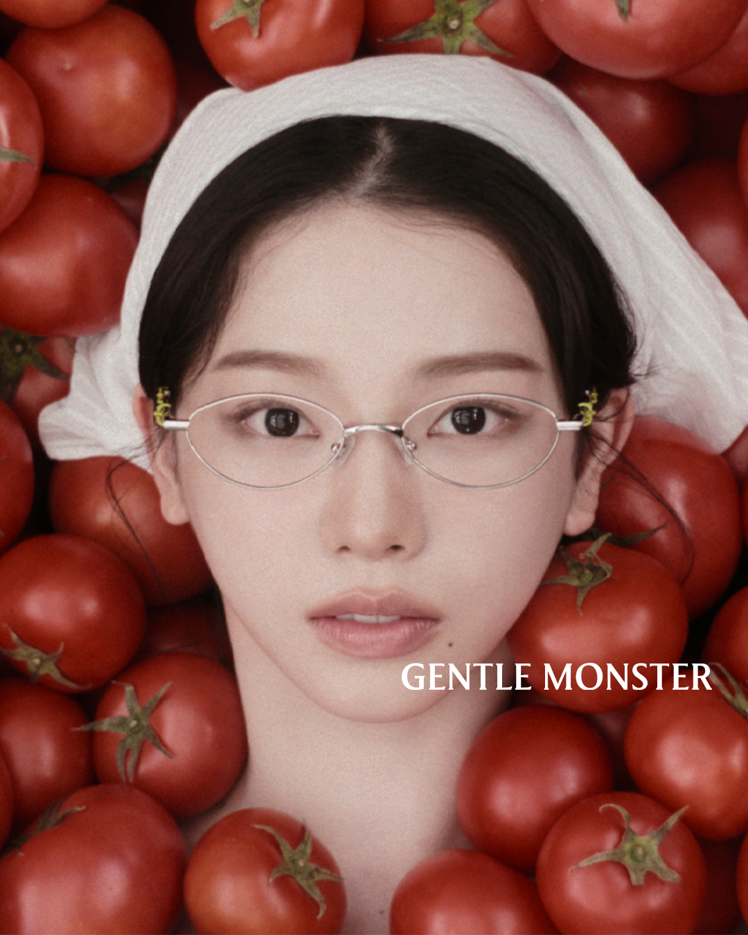 〈GENTLE MONSTER〉がaespaのKarinaを起用したVeggieコレクションのキャンペーンを発表 main-11 〈GENTLE MONSTER〉がaespaのKarinaを起用したVeggieコレクションのキャンペーンを発表 main-11