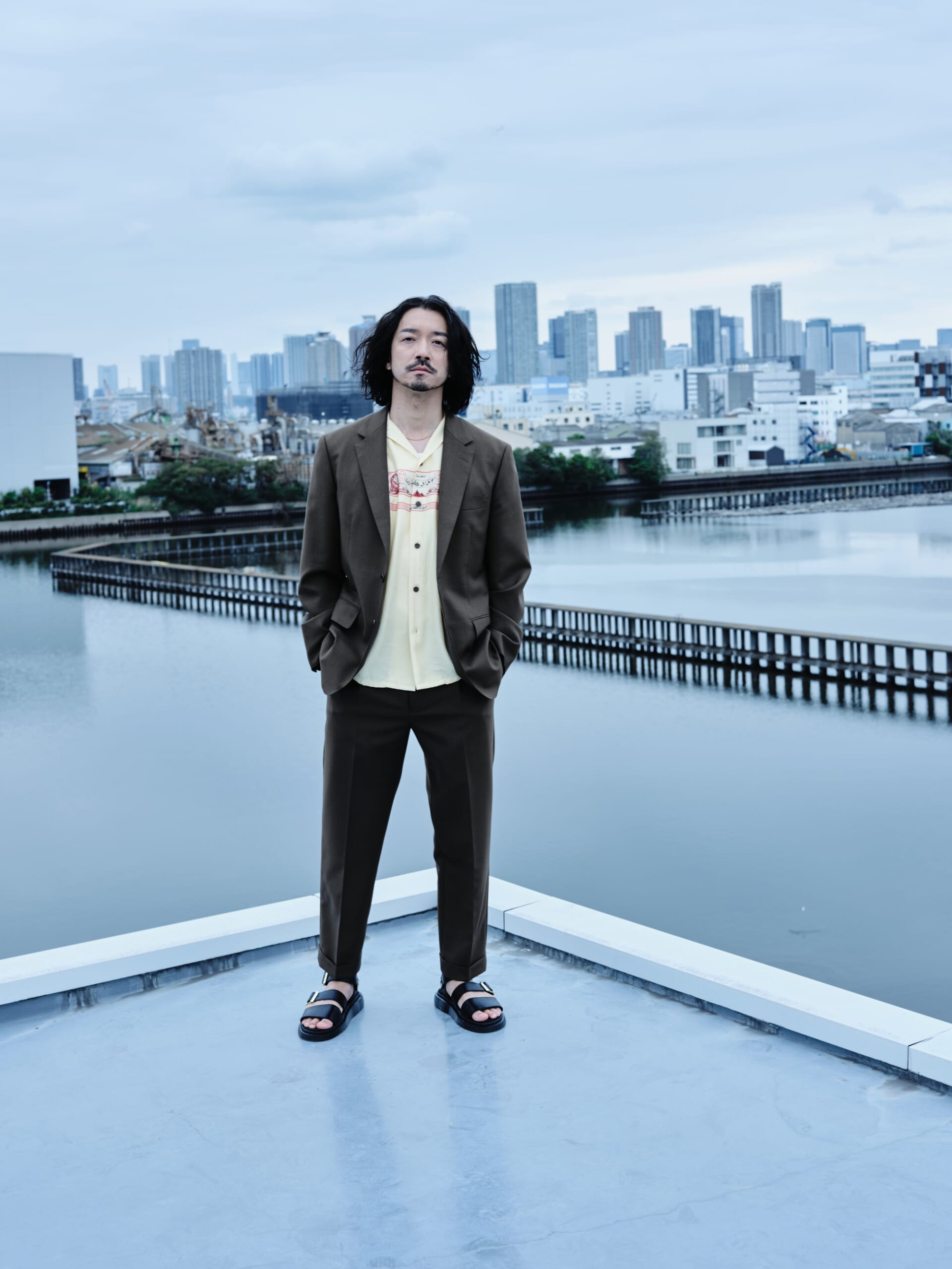 〈Dr. Martens〉が2026年サマーシーズンの新作コレクションを発表 | ビジュアルには金子ノブアキをモデル起用 sub3-12-1920x2559 〈Dr. Martens〉が2026年サマーシーズンの新作コレクションを発表 | ビジュアルには金子ノブアキをモデル起用 sub3-12-1920x2559