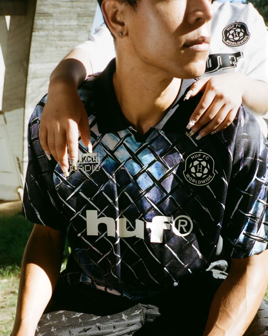 〈HUF〉がフットボールをテーマとした新作“The Diamond Plate Collection”を発表 sub2-18 〈HUF〉がフットボールをテーマとした新作“The Diamond Plate Collection”を発表 sub2-18