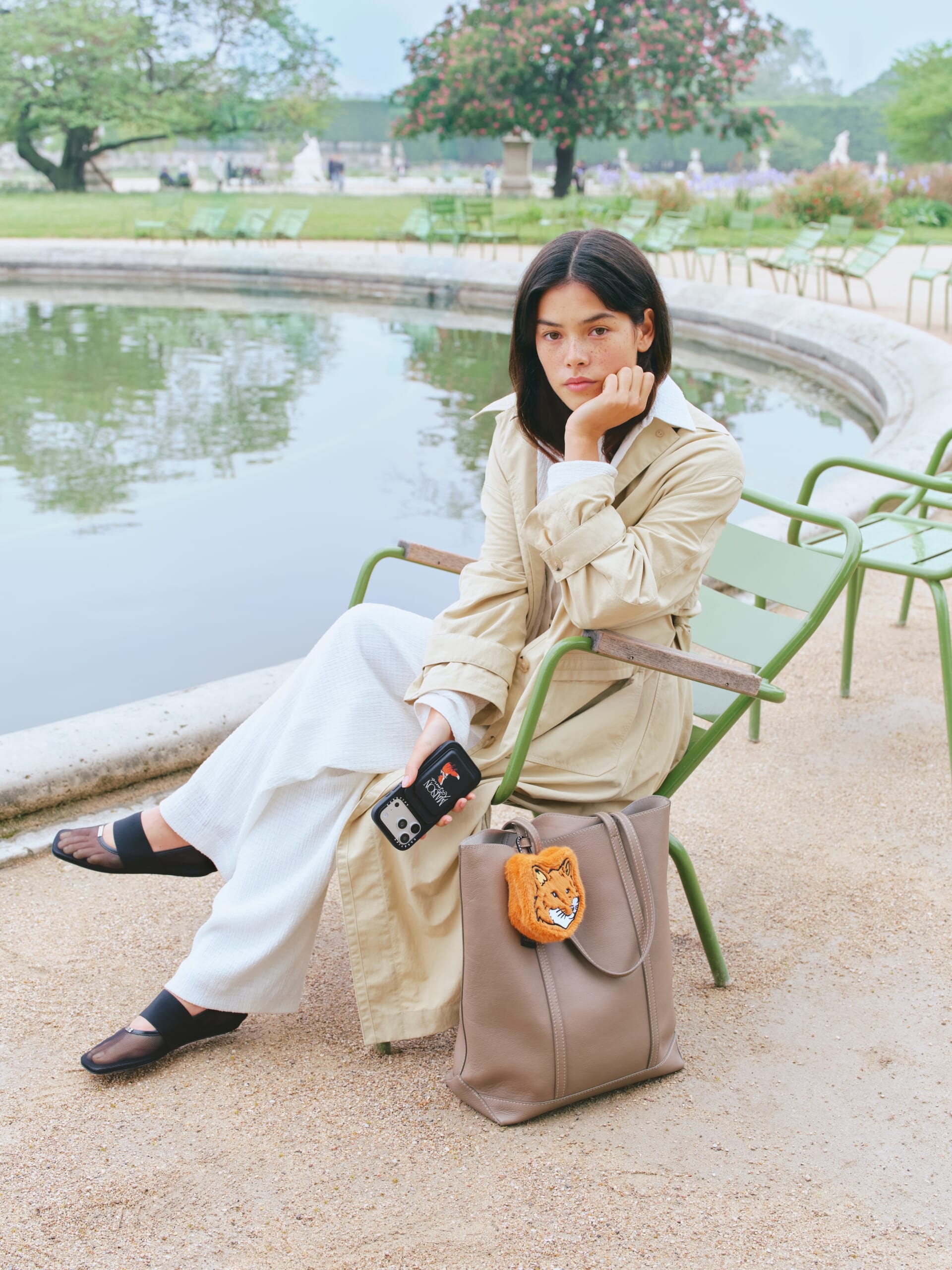 「CASETiFY」が〈Maison Kitsuné〉とのコラボによる2026年春夏コレクションを「CASETiFY」が〈Maison Kitsuné〉とのコラボによる2026年春夏コレクションを発売発売 sub3-5-1920x2560
