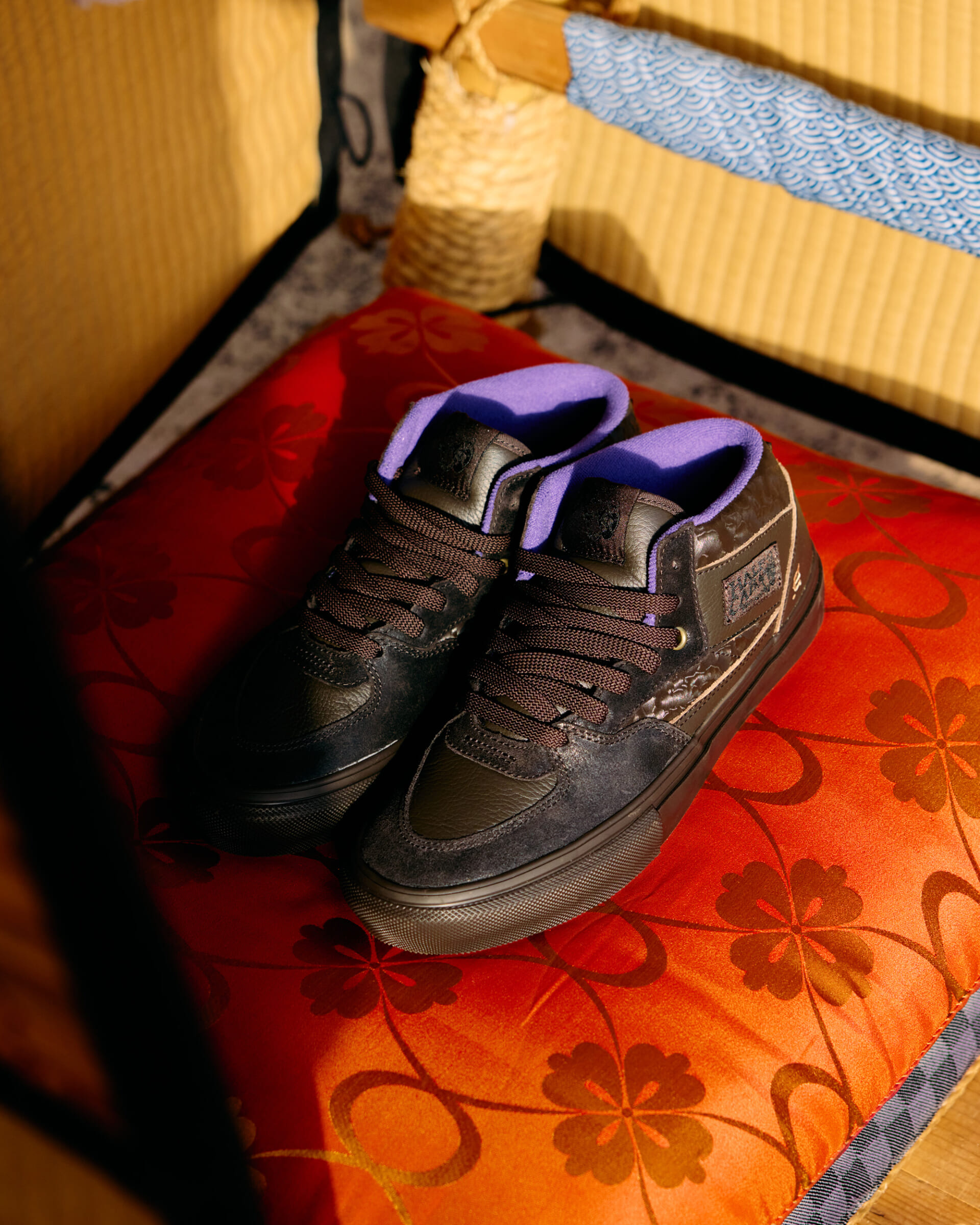 〈Evisen Skateboards〉が〈Vans〉との待望のコラボレーションを発表 evisen-vans-hc-2026-6-4-1920x2400 〈Evisen Skateboards〉が〈Vans〉との待望のコラボレーションを発表 evisen-vans-hc-2026-6-4-1920x2400