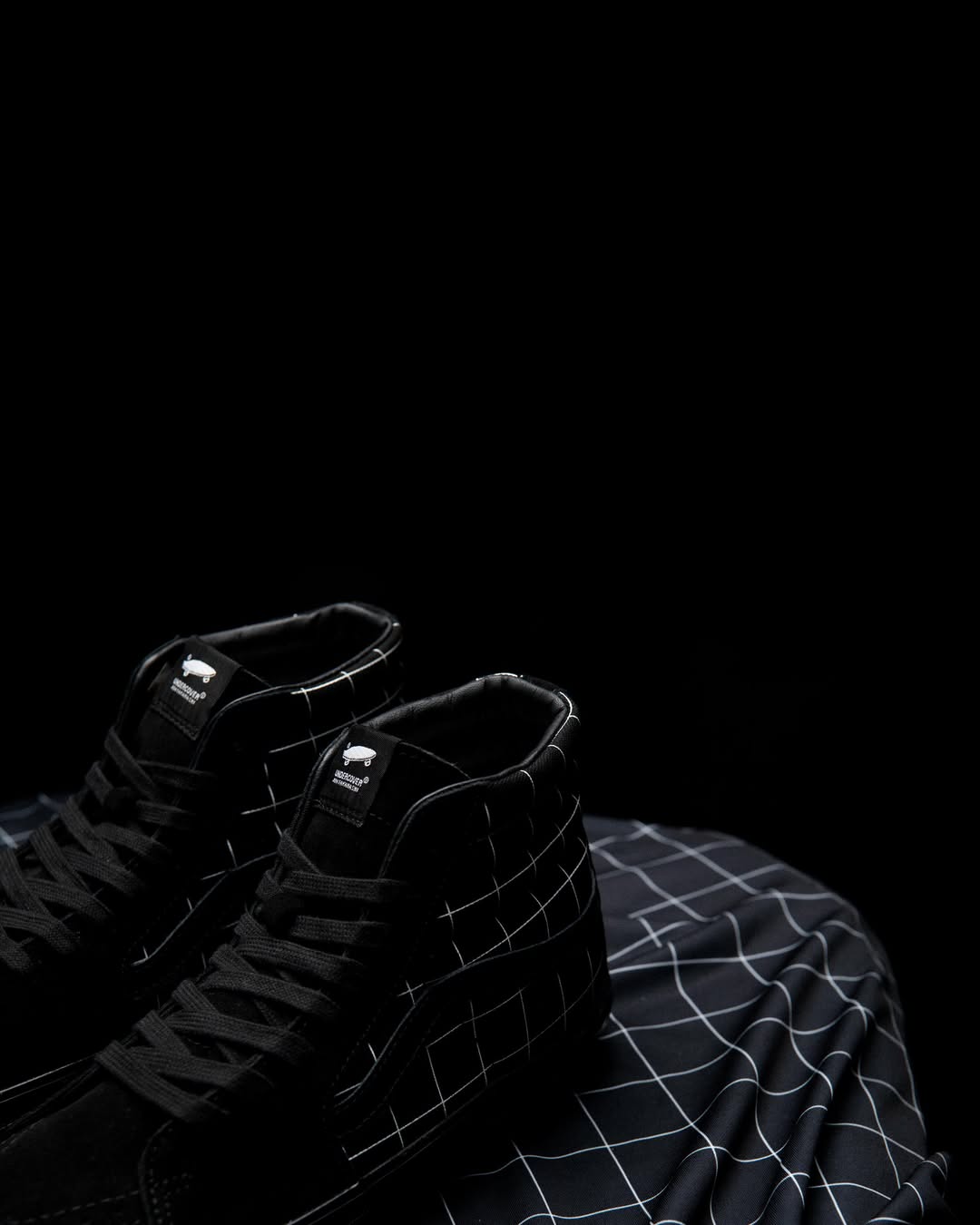 〈UNDERCOVER〉が〈OTW by Vans〉との最新コラボレーションを発表 undercover-otw-by-vans-10 〈UNDERCOVER〉が〈OTW by Vans〉との最新コラボレーションを発表 undercover-otw-by-vans-10