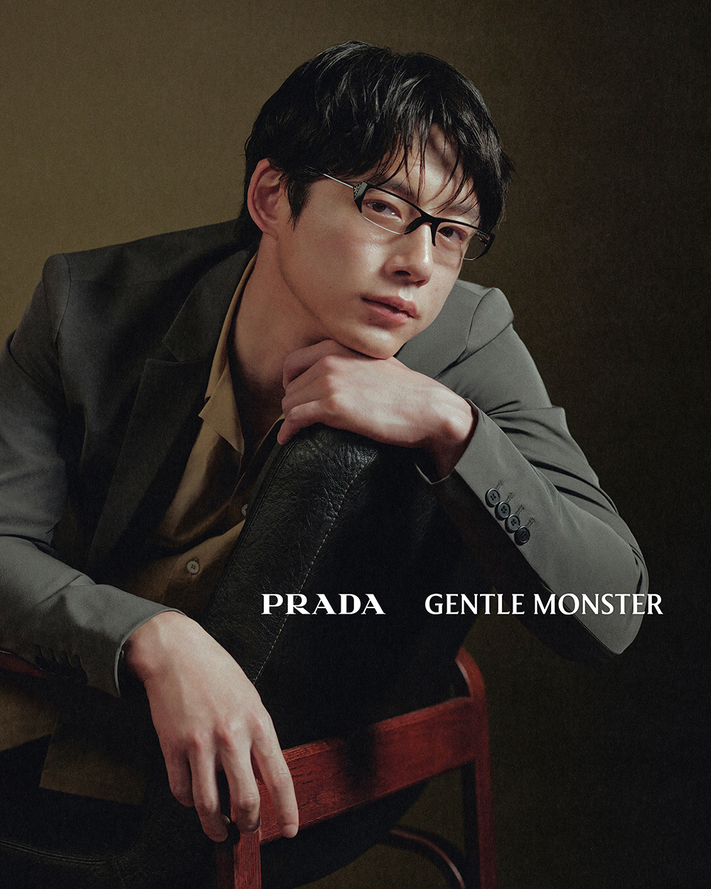 〈GENTLE MONSTER〉x〈PRADA〉コレクションのキャンペーンビジュアルに坂口健太郎が登場 sub2