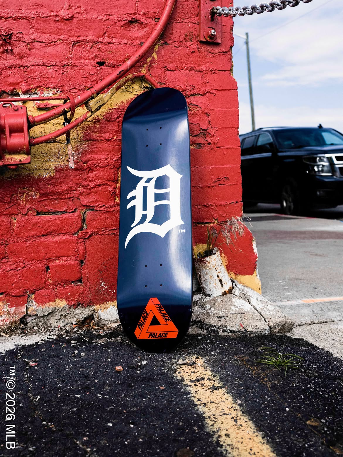〈PALACE SKATEBOARDS〉がデトロイト・タイガースとの最新コラボコレクションを発売 palace-skateboards-2 〈PALACE SKATEBOARDS〉がデトロイト・タイガースとの最新コラボコレクションを発売 palace-skateboards-2
