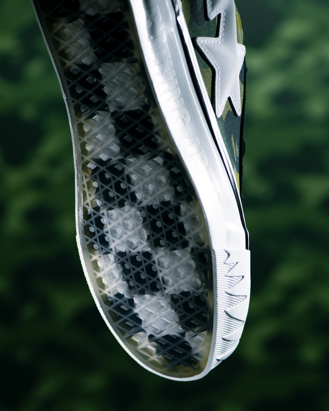 〈A BATHING APE®︎〉が〈Vans〉との最新コラボレーションを発表 sub9-4