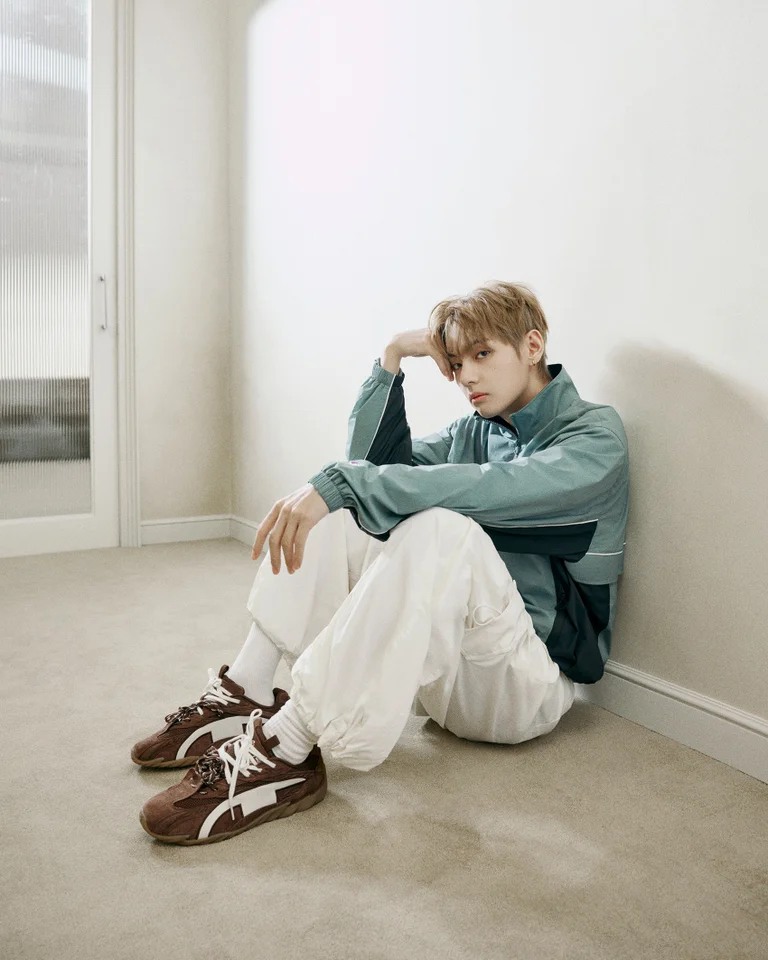 〈Champion〉がBTSのメンバー Vとのグローバルパートナーシップ締結を発表 33789-171-fe4a02af76c04596c721e053016c6d0d-1700x2125-1 〈Champion〉がBTSのメンバー Vとのグローバルパートナーシップ締結を発表 33789-171-fe4a02af76c04596c721e053016c6d0d-1700x2125-1