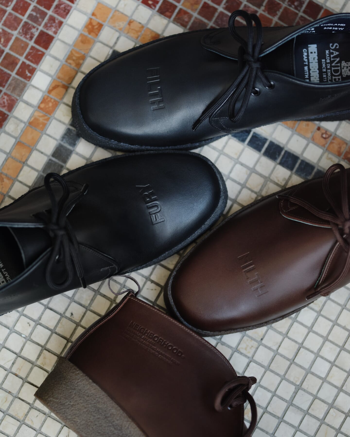 〈NEIGHBORHOOD®〉が〈SANDERS〉との最新コラボレーションを発表 SnapInsta.to_770750962_18608480767037659_454438105250616237_n-1440x1800