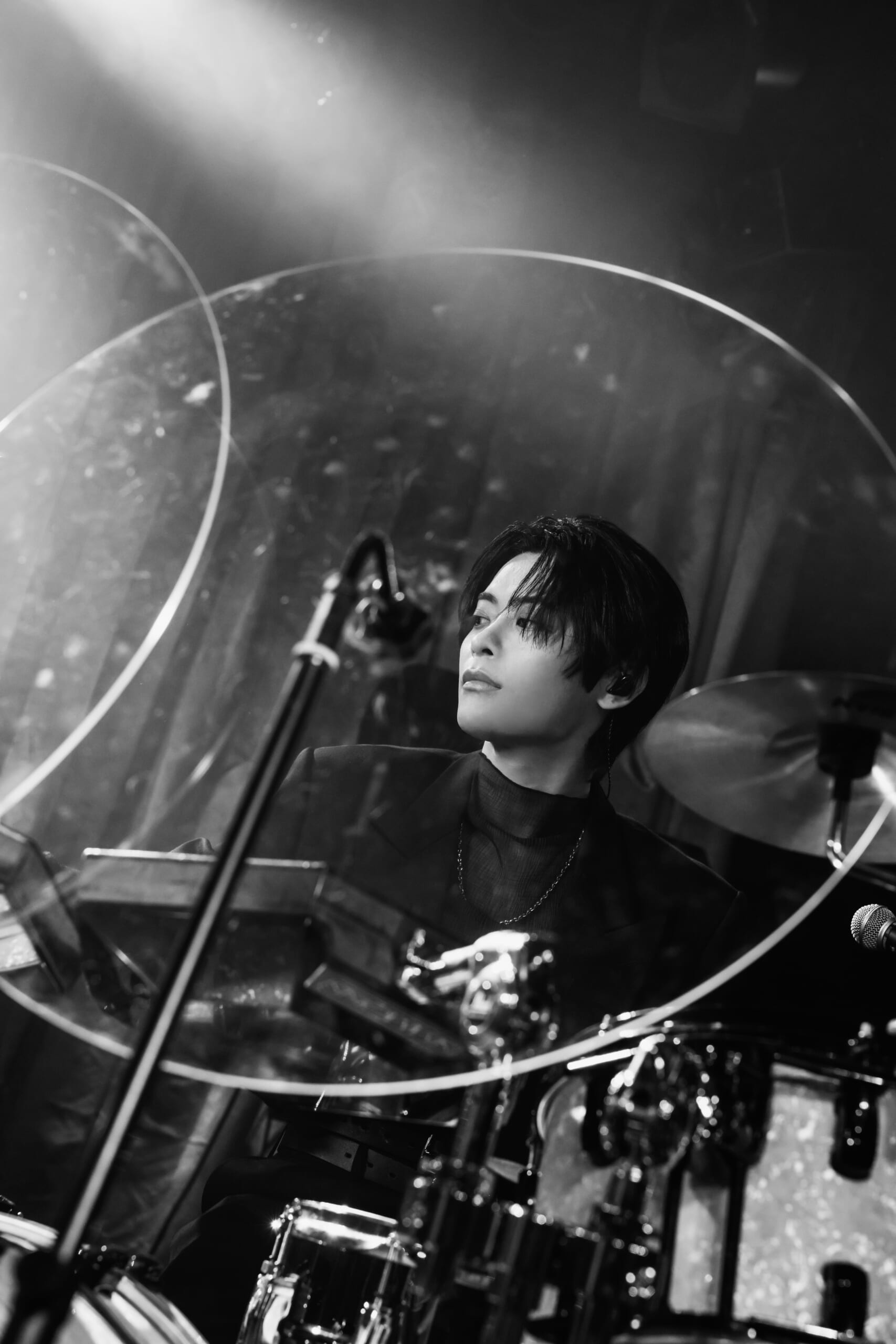 LET ME KNOW、初のアルバムツアーで掴んだ“自分たちらしいライブ”|『Still Romance』から『Re: Still Romance』へ lmk_1strelease-tour2026_lyo_solo-scaled LET ME KNOW、初のアルバムツアーで掴んだ“自分たちらしいライブ”|『Still Romance』から『Re: Still Romance』へ lmk_1strelease-tour2026_lyo_solo-scaled