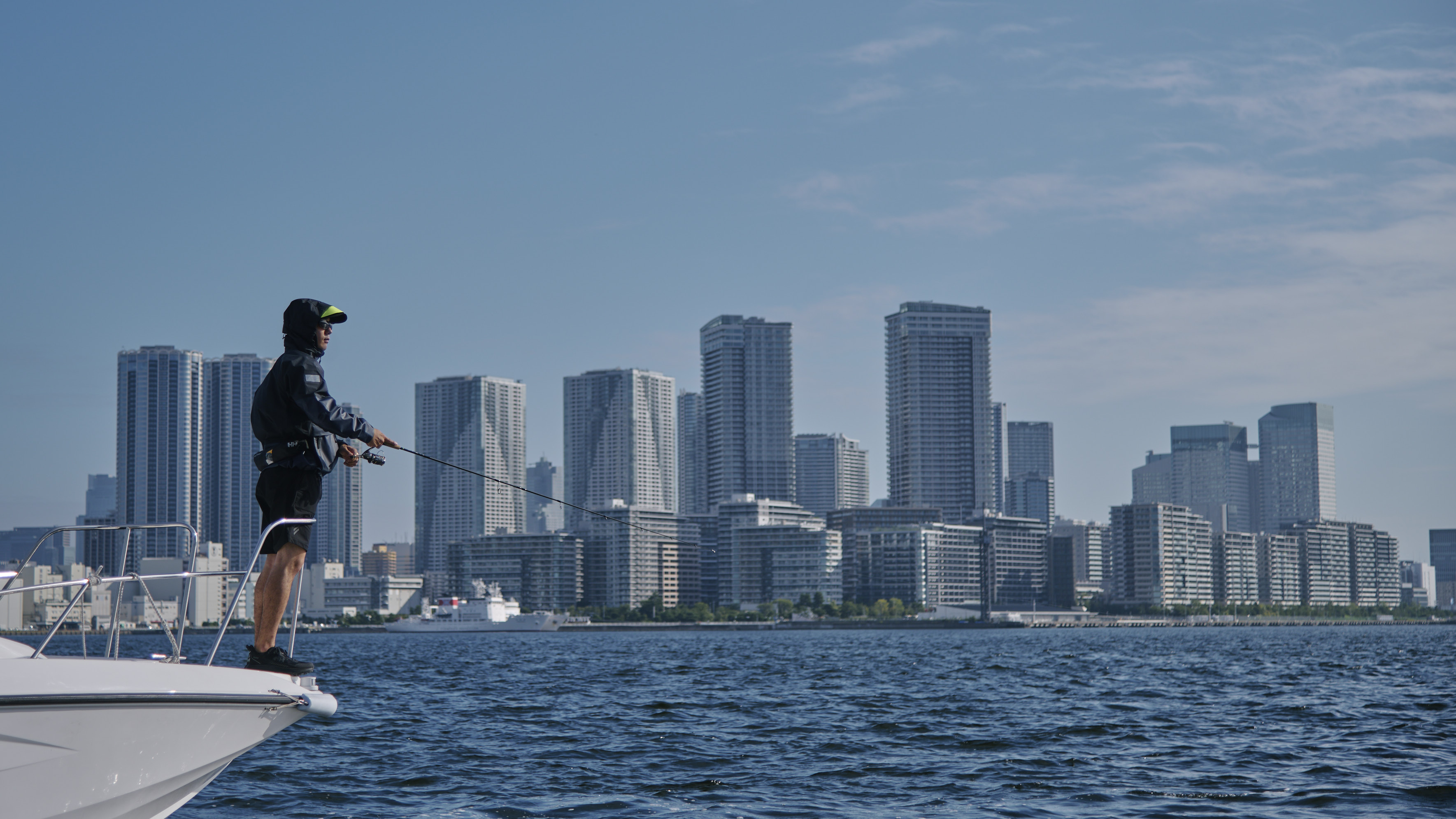 〈HELLY HANSEN〉が〈Chaos Fishing Club〉とのコラボプロダクト第2弾を発表