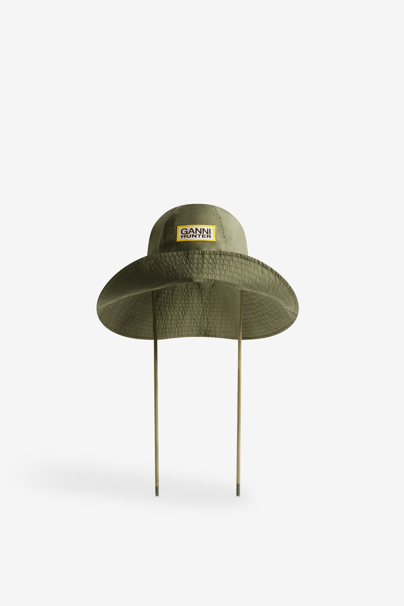 〈GANNI〉が〈HUNTER〉との初となる限定コラボレーションを発表 sub12
