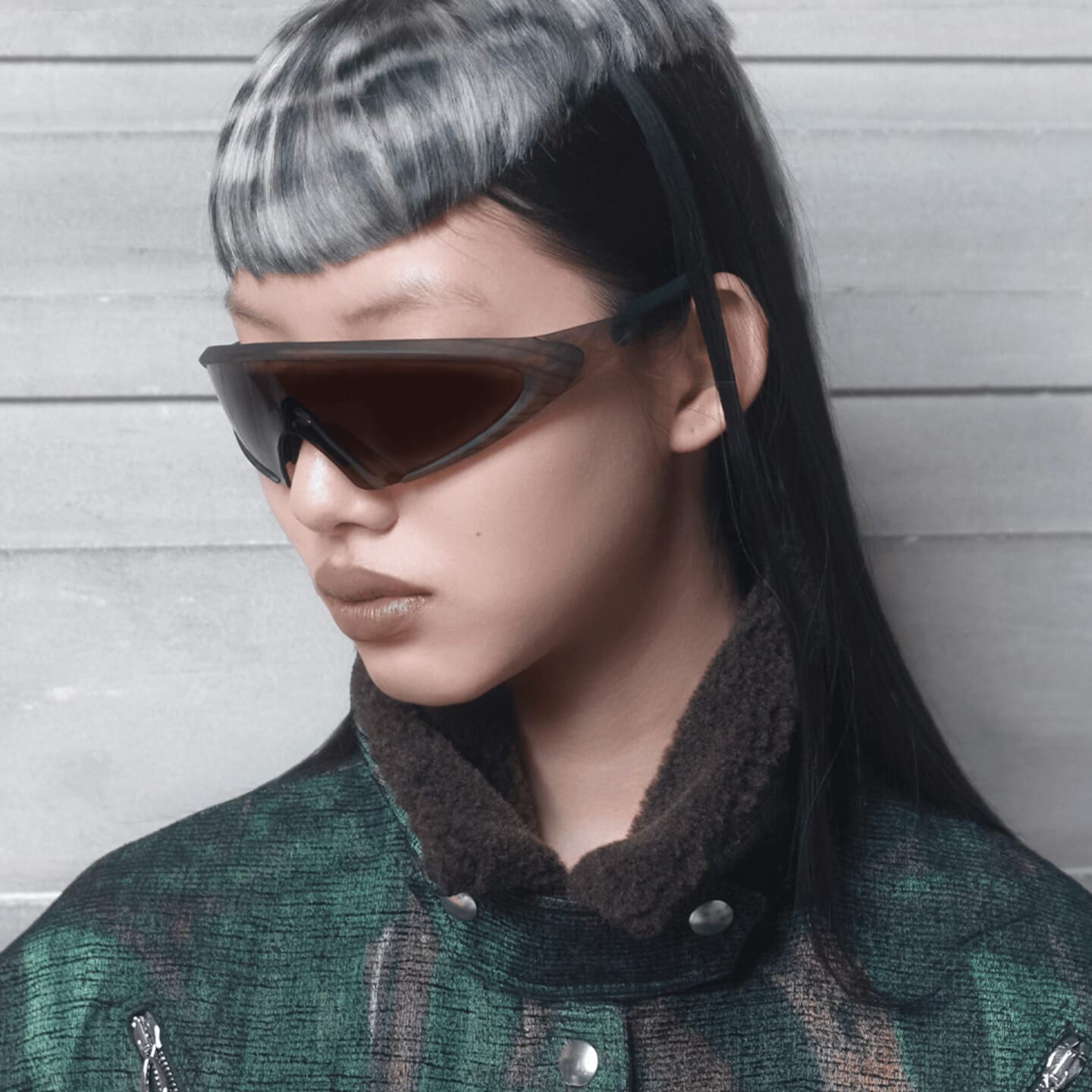 〈Oakley〉が〈Kiko Kostadinov〉とのコラボアイウェアを限定リリース 0OO9490__949016__P21__noshad__adv3-1440x1440 〈Oakley〉が〈Kiko Kostadinov〉とのコラボアイウェアを限定リリース 0OO9490__949016__P21__noshad__adv3-1440x1440