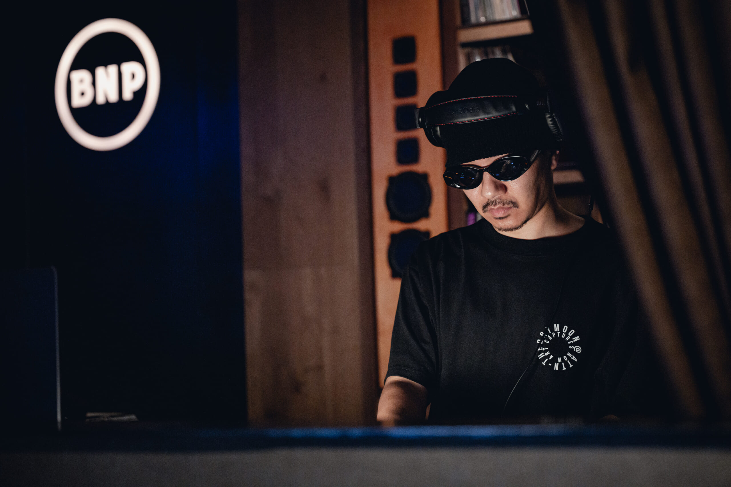 【REPORT】 ZIN × Som 「BLUEW」が醸成する、共に生き抜くための意志。 DSC_9466-scaled