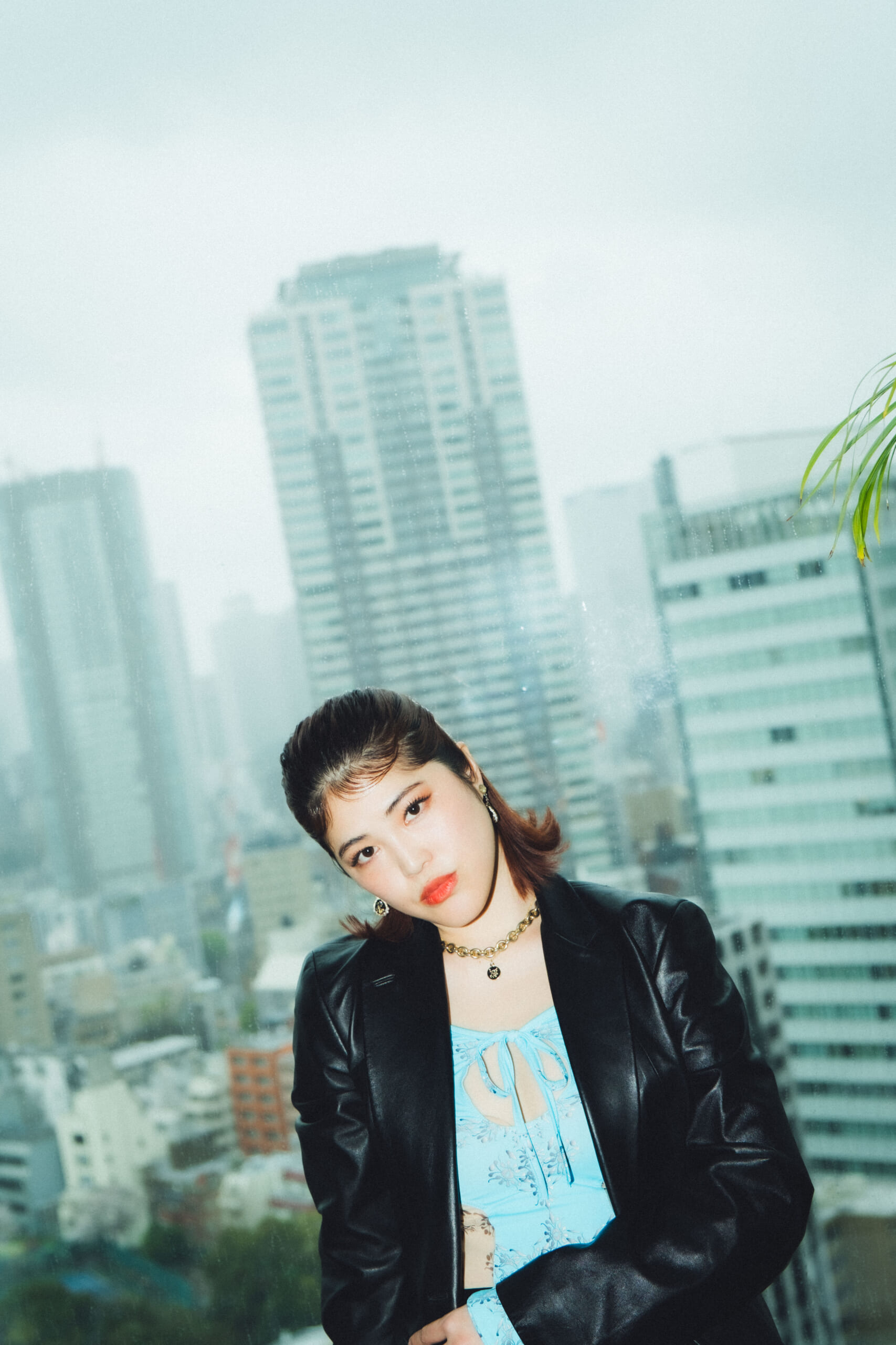 言葉にできない"音楽そのもの”を信じて――MoMoが『BLUE DREAM』で踏み出す新章 TARU2249-scaled