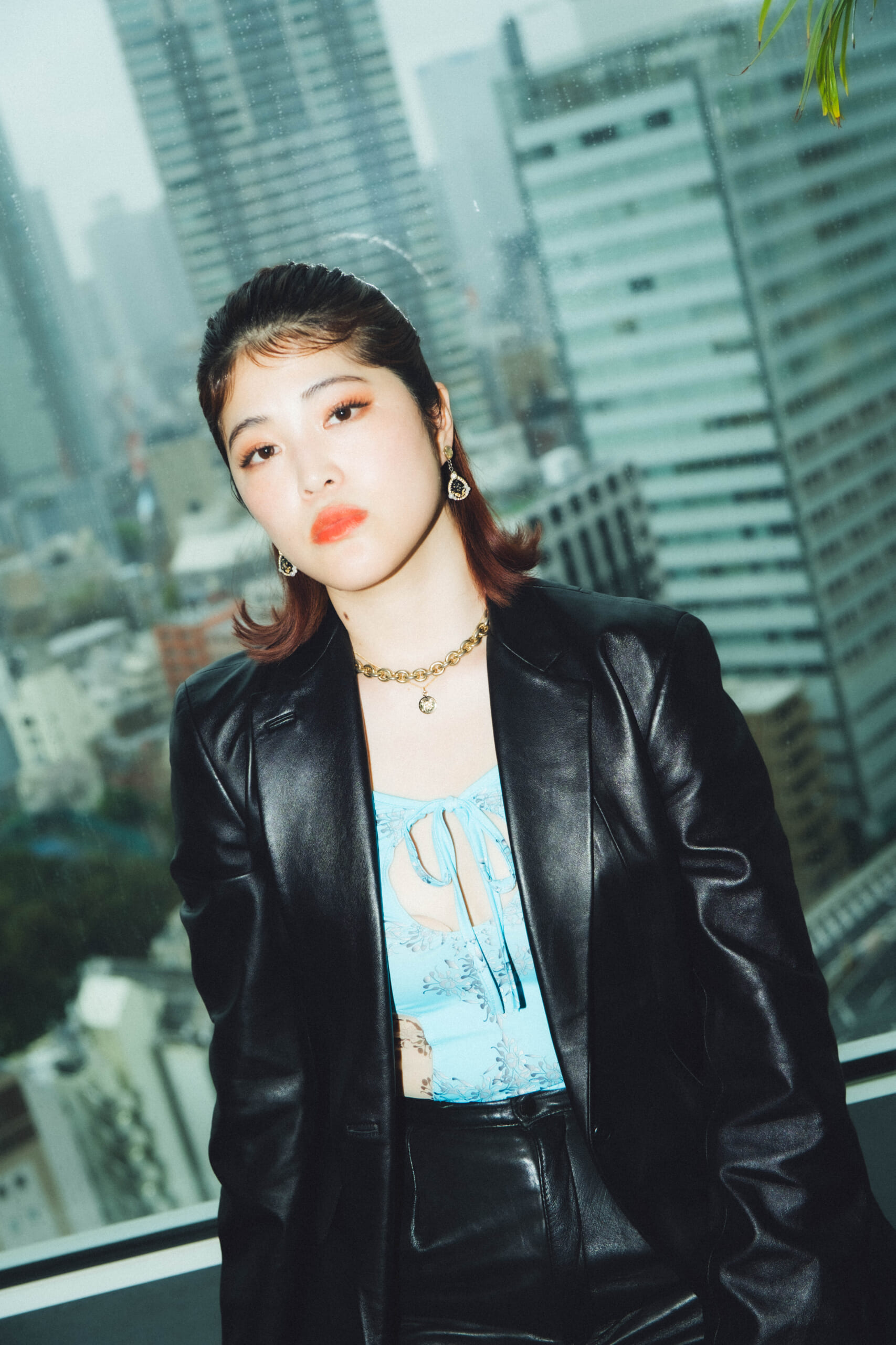 言葉にできない"音楽そのもの”を信じて――MoMoが『BLUE DREAM』で踏み出す新章 TARU2259-scaled