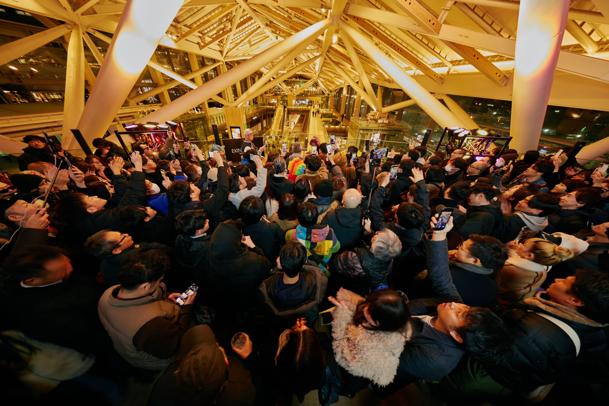 【漂流音楽 × Qetic】街全体をフロアにする「NU Festival」フィールドガイド NU-Station-EKINAKA-DJ-scaled 【漂流音楽 × Qetic】街全体をフロアにする「NU Festival」フィールドガイド NU-Station-EKINAKA-DJ-scaled