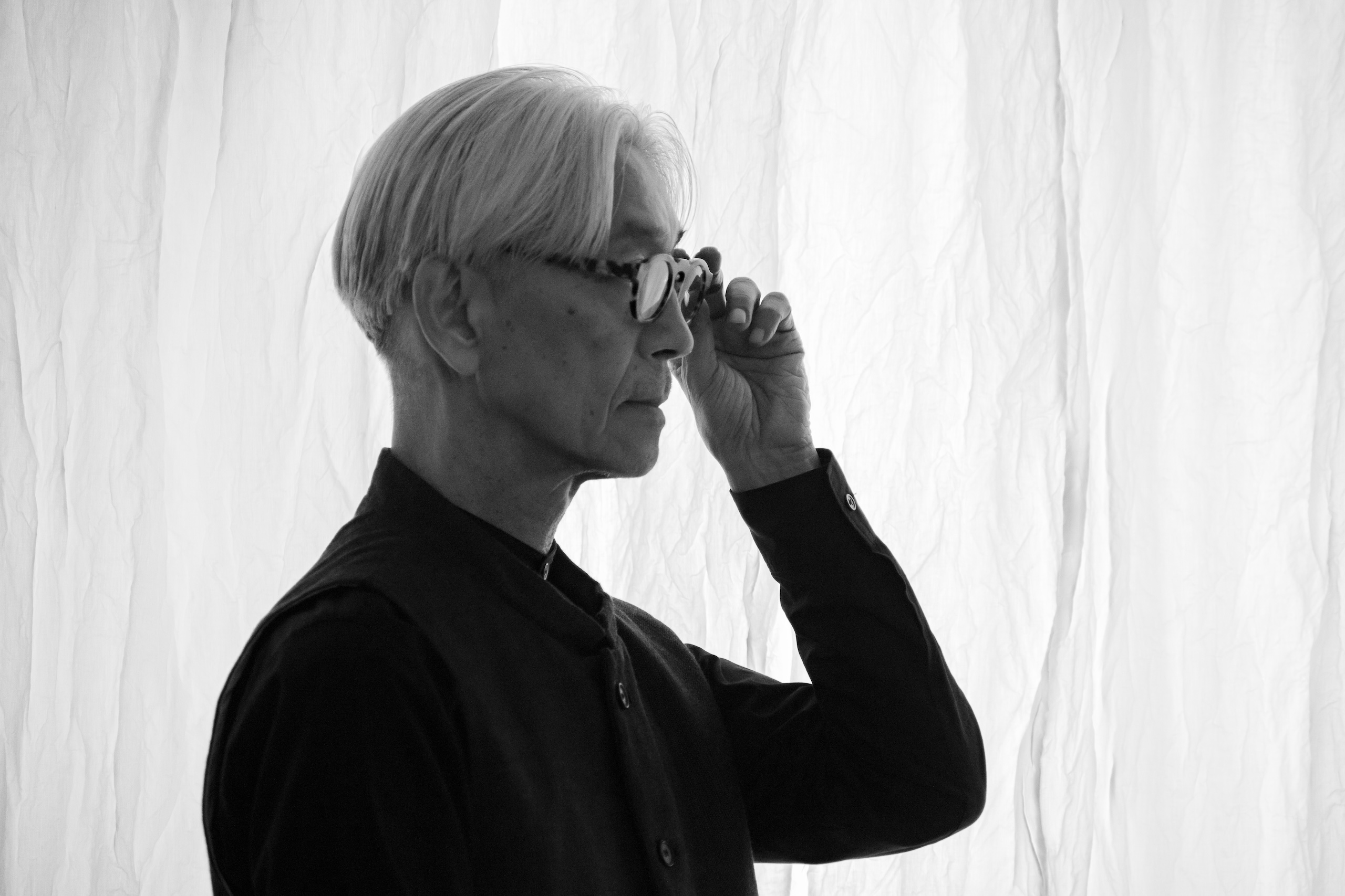 あの表情、あの指先を、目の前で。坂本龍一＜KAGAMI+＞レポート ab392f6569d2c7263469e72e88d24ef2